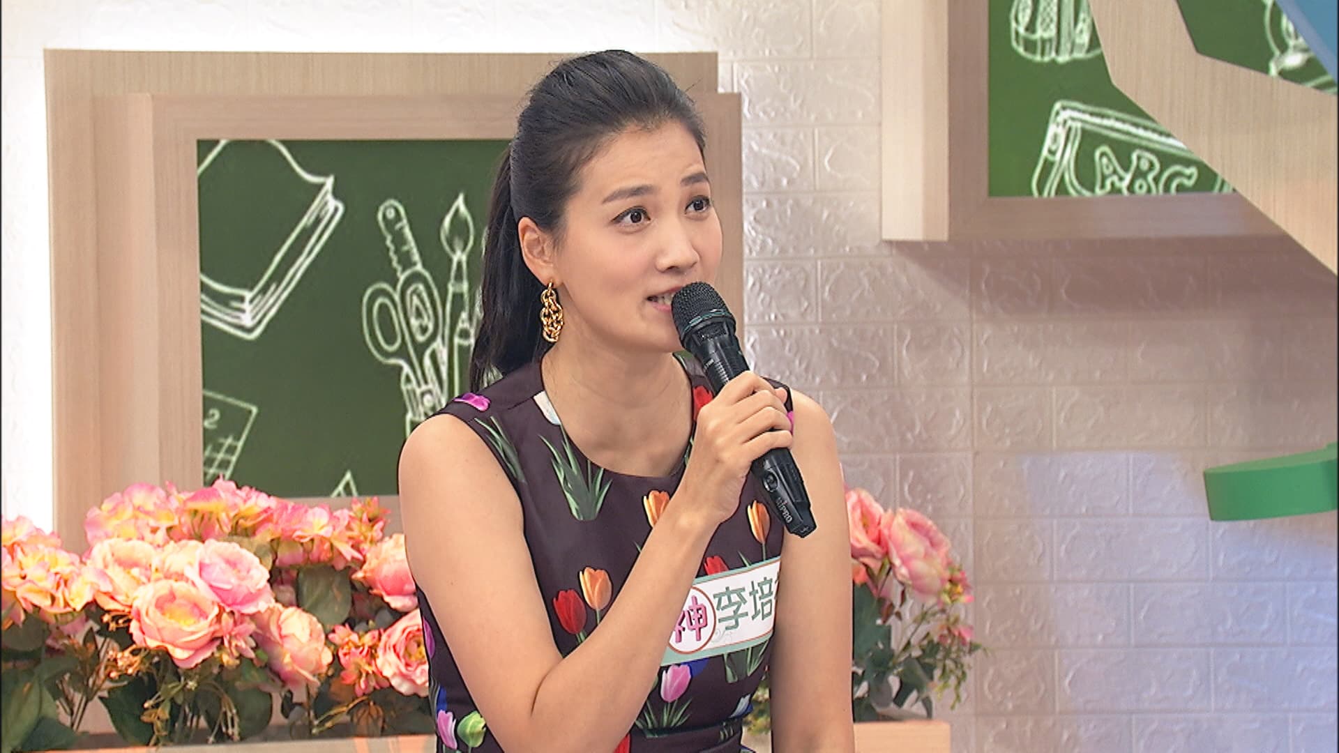 李培禎透露她家的「神隊友」總是聽不懂她的話中有話。（中天提供）