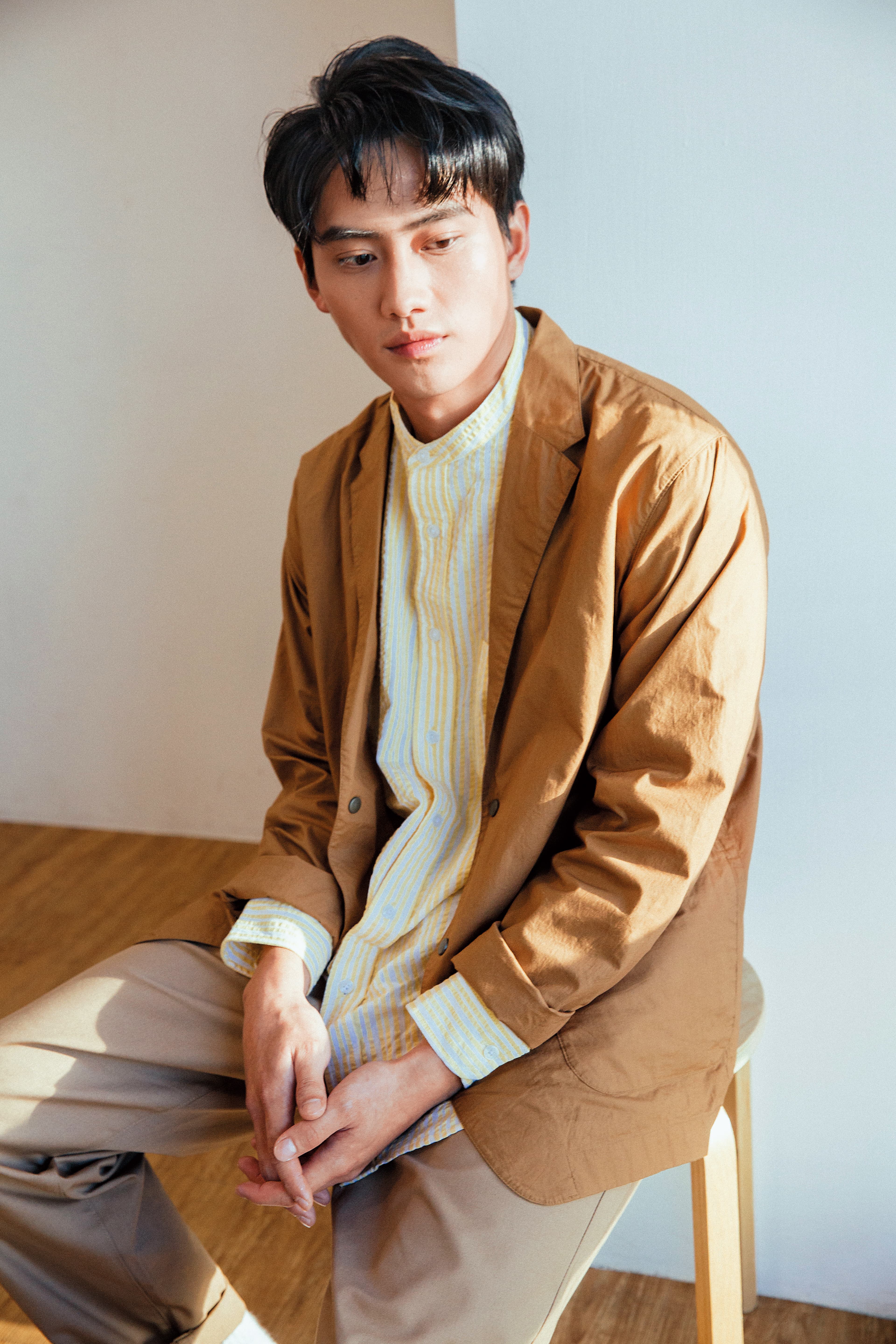 范少勳相信「吃苦當吃補」，退伍後開過UBER也當過藝人助理，從人生百態中慢慢吸收演技養分。