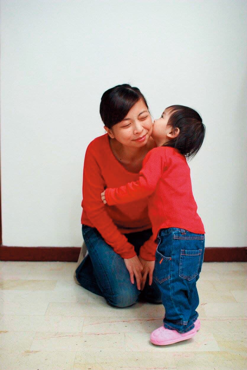 喬喬在5歲以前和喬媽的感情都非常好，雖然多年母女無法相見，據悉喬媽一直把喬喬照片帶在身邊。（讀者提供）