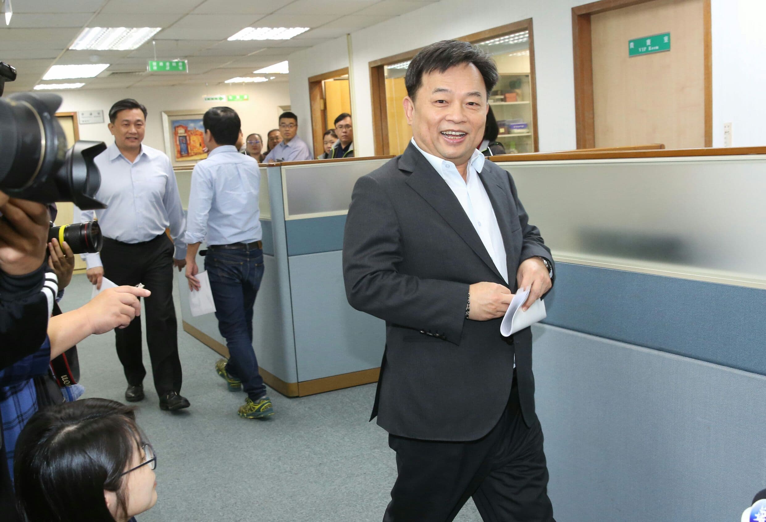 蔡英文陣營代表林錫耀到中執會列席。