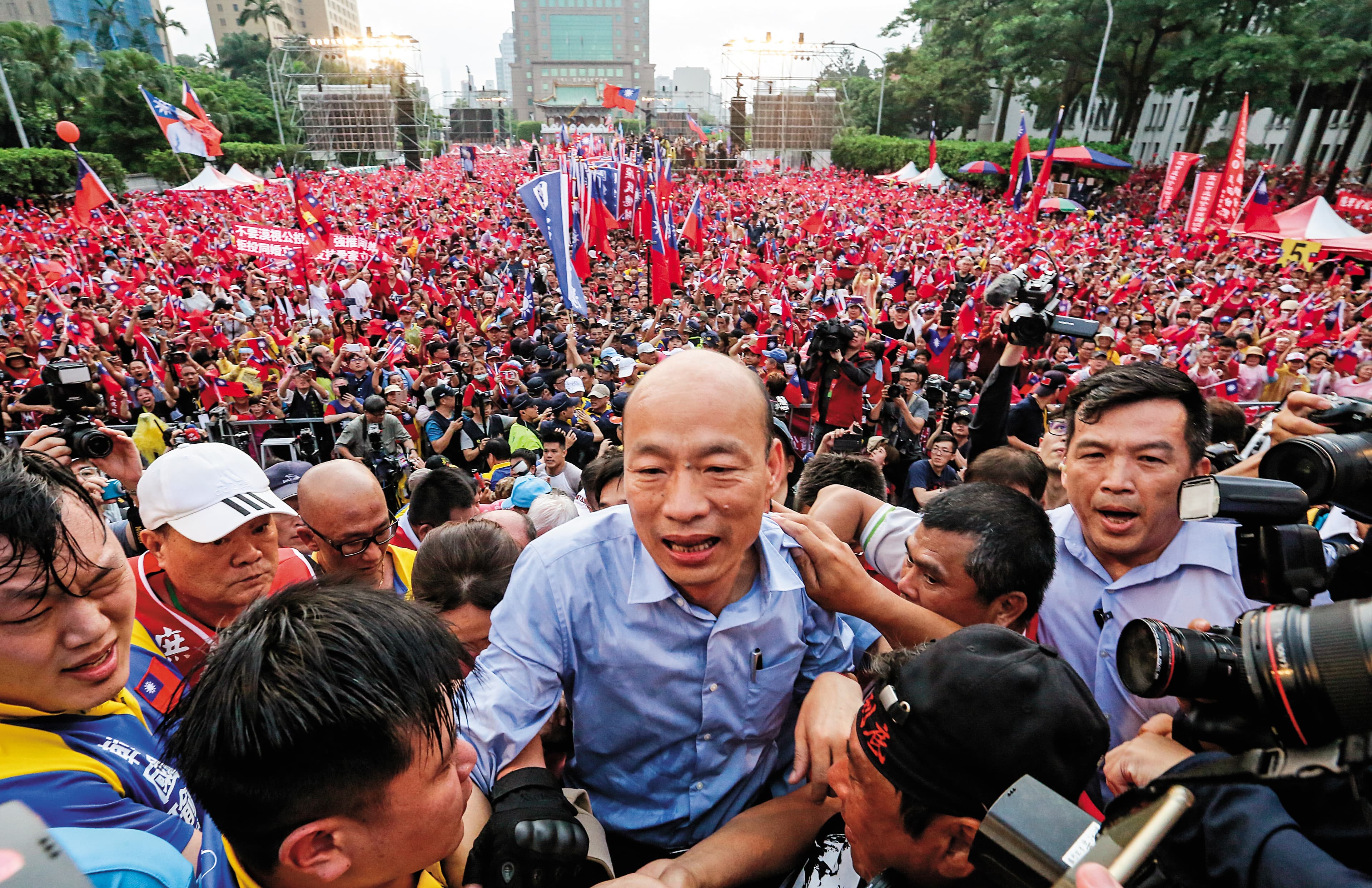 韓國瑜凱道造勢奏效，初選前還將在花蓮、台中、高雄再舉辦3場，複製去年高雄選舉的三山造勢。