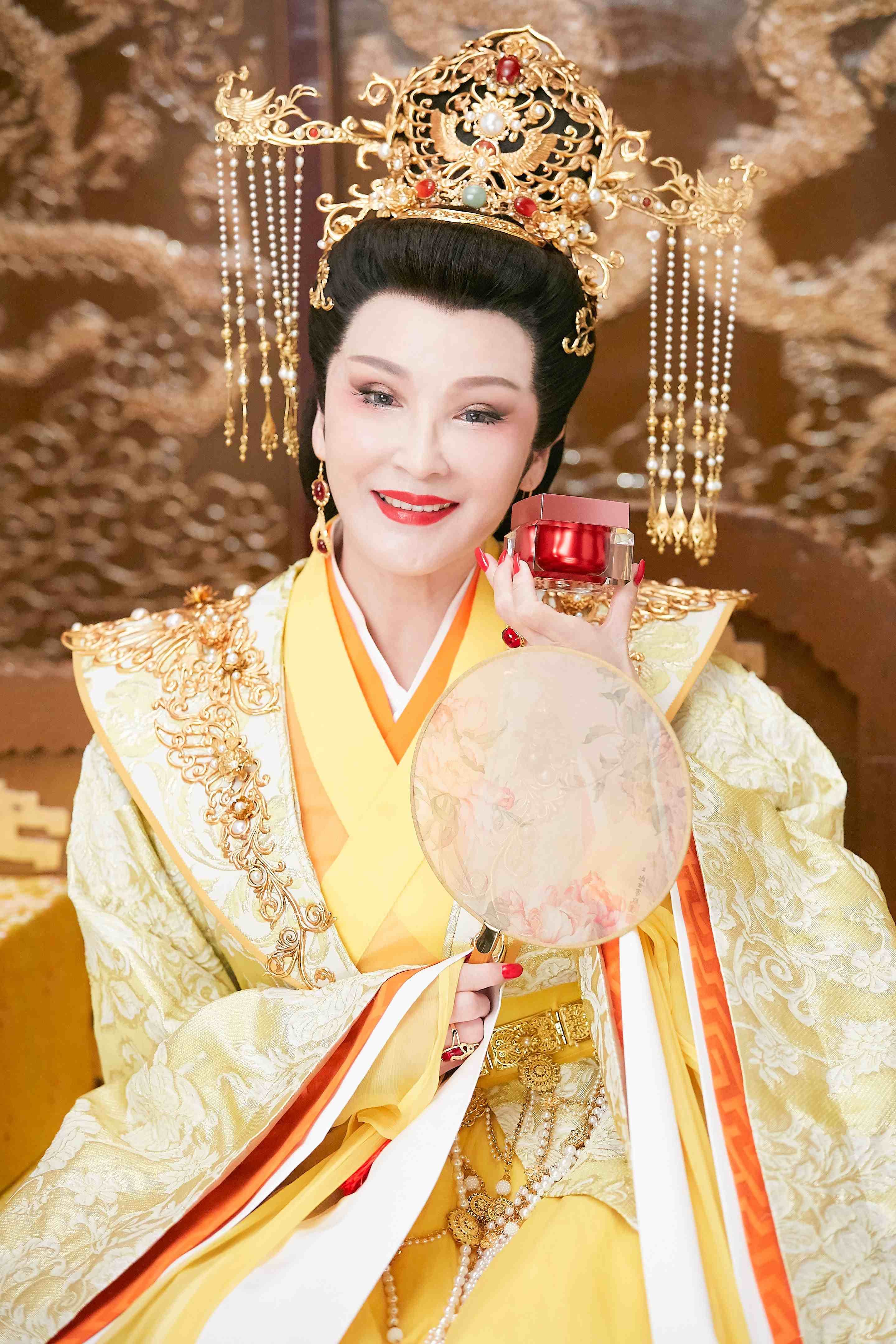陳莎莉後來還應牛爾邀請，代言了保養品。（京城之霜提供）