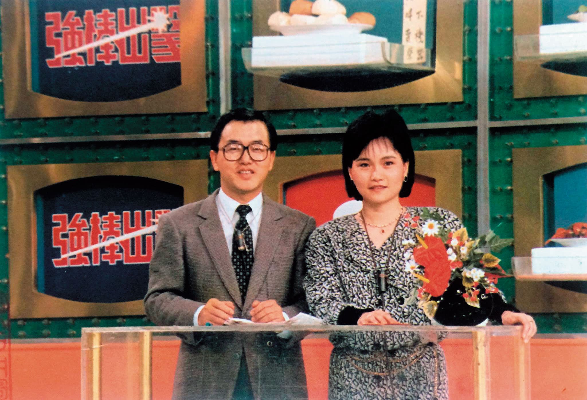 盛竹如（左）主持《強棒出擊》讓他名利雙收，當時月薪達50萬元。（翻攝張哲生臉書）
