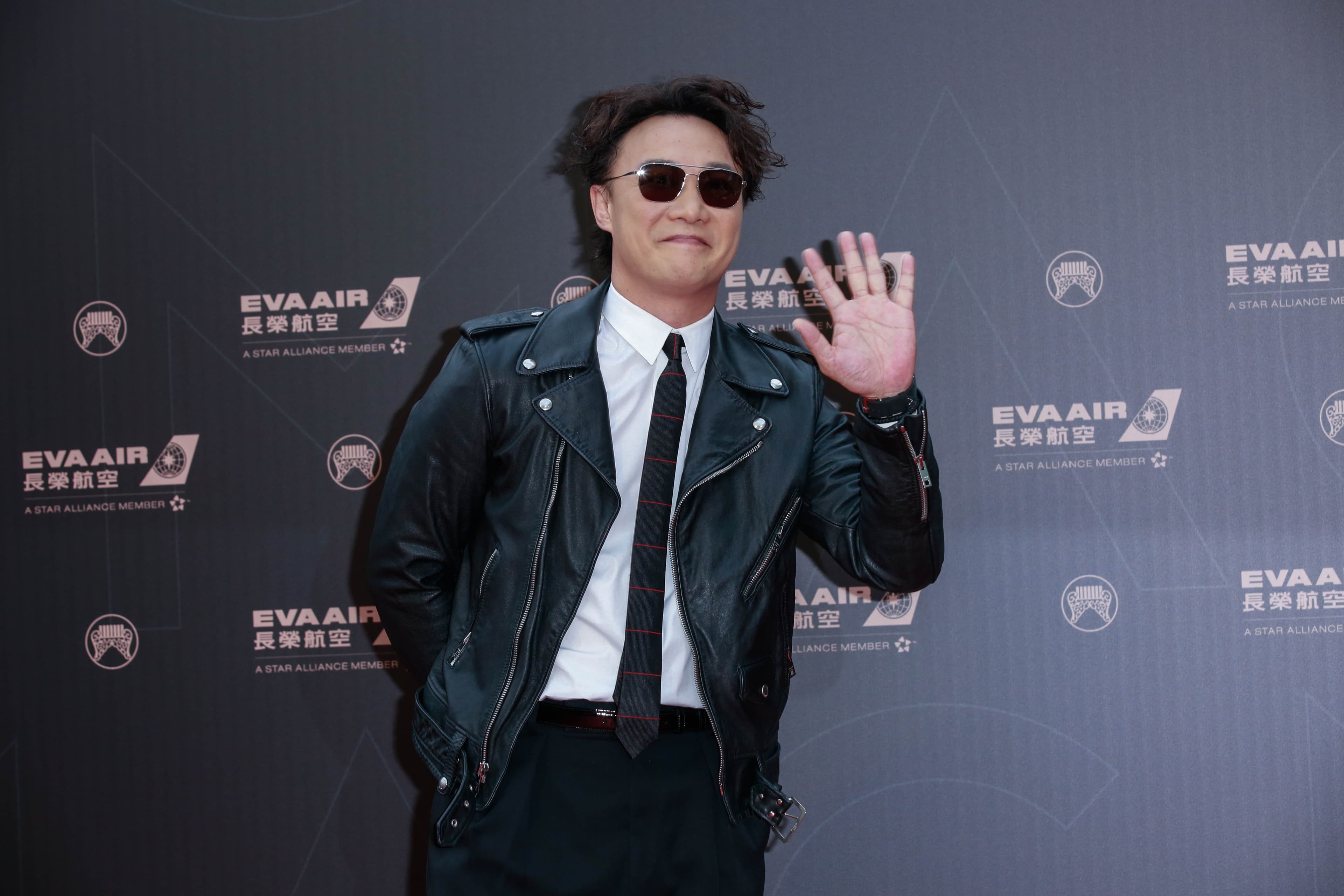 陳奕迅帥氣走星光，尖叫聲不斷。