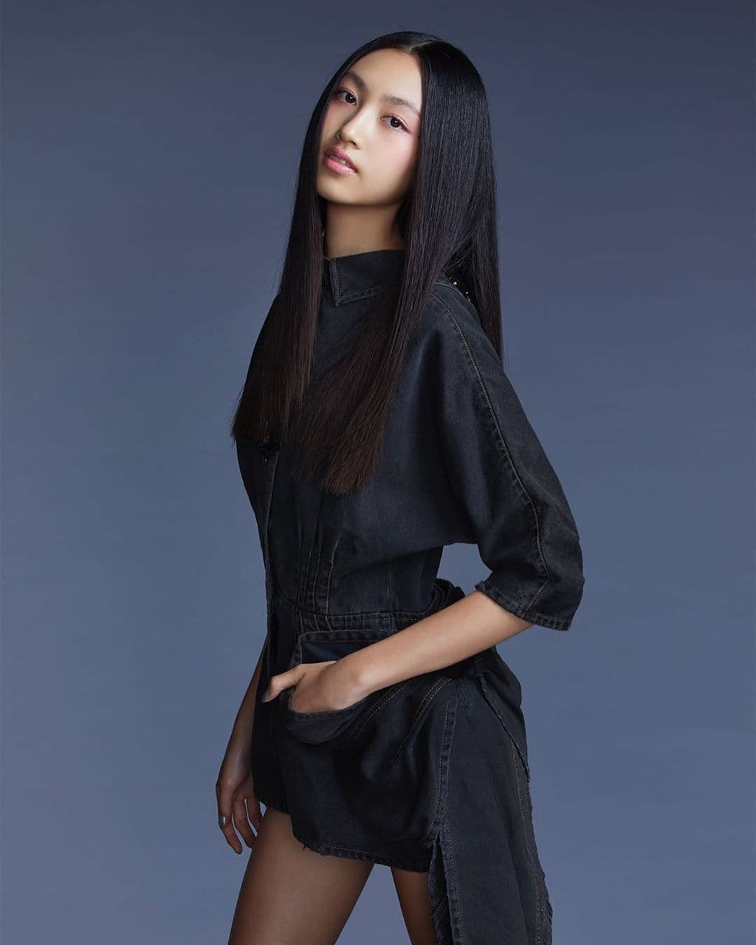 任晴佳五官清秀加上名模身材，被網友大讚勝過木村拓哉女兒木村光希。（翻攝自任晴佳IG）