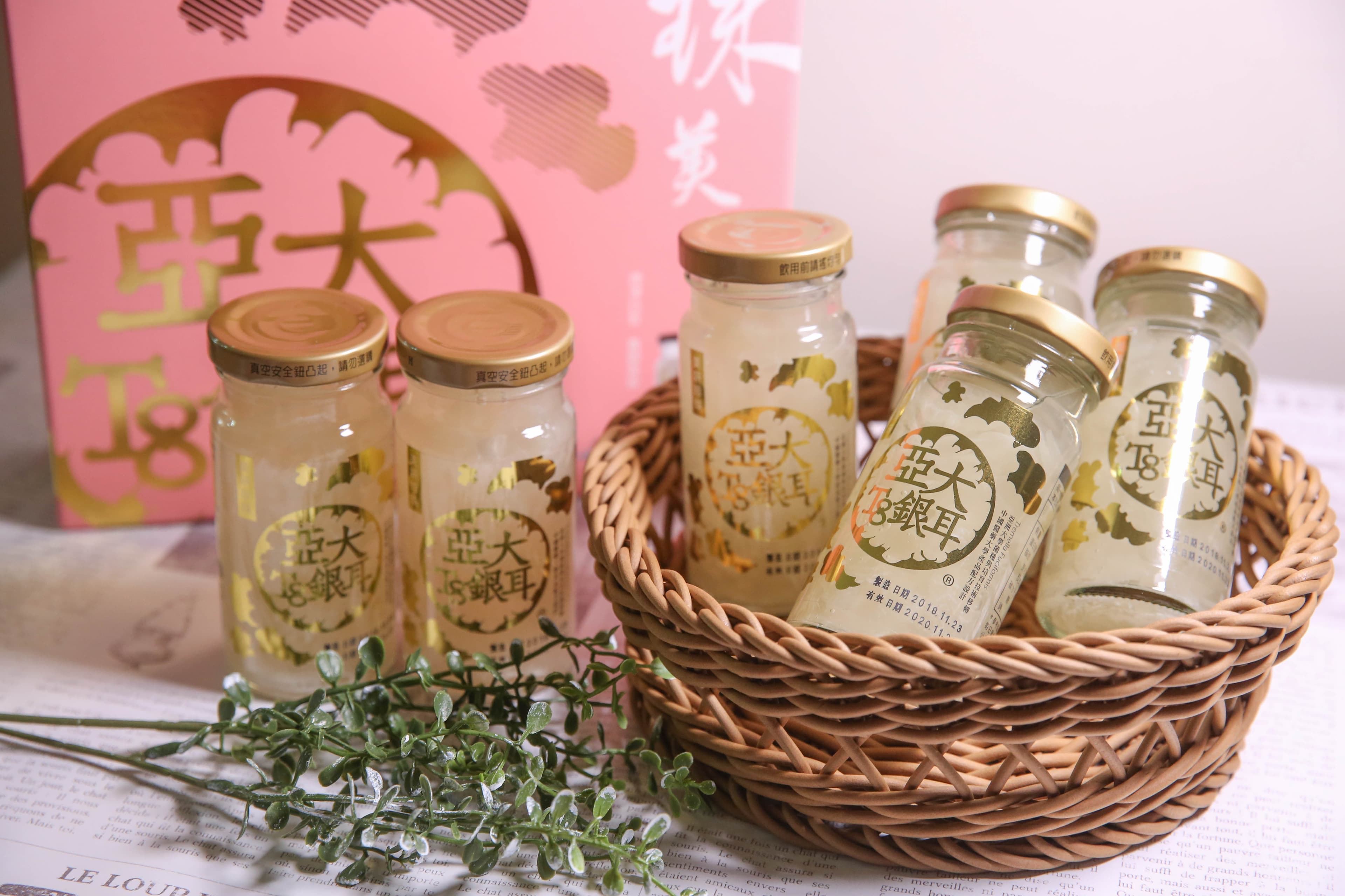 2013年林嘉琪為技轉亞大教授研發的「銀耳環控栽培技術」，還創立偉裕生技股份有限公司，推出銀耳飲品。