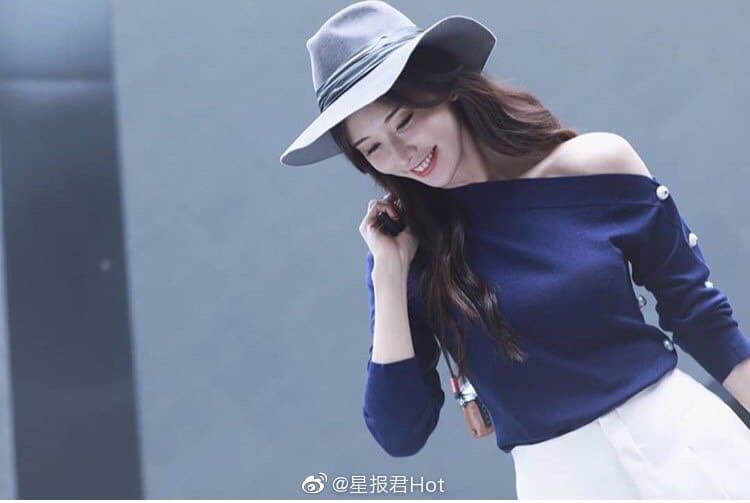林志玲昨日返台，是婚後首次回娘家。（翻攝自星報君hot微博）