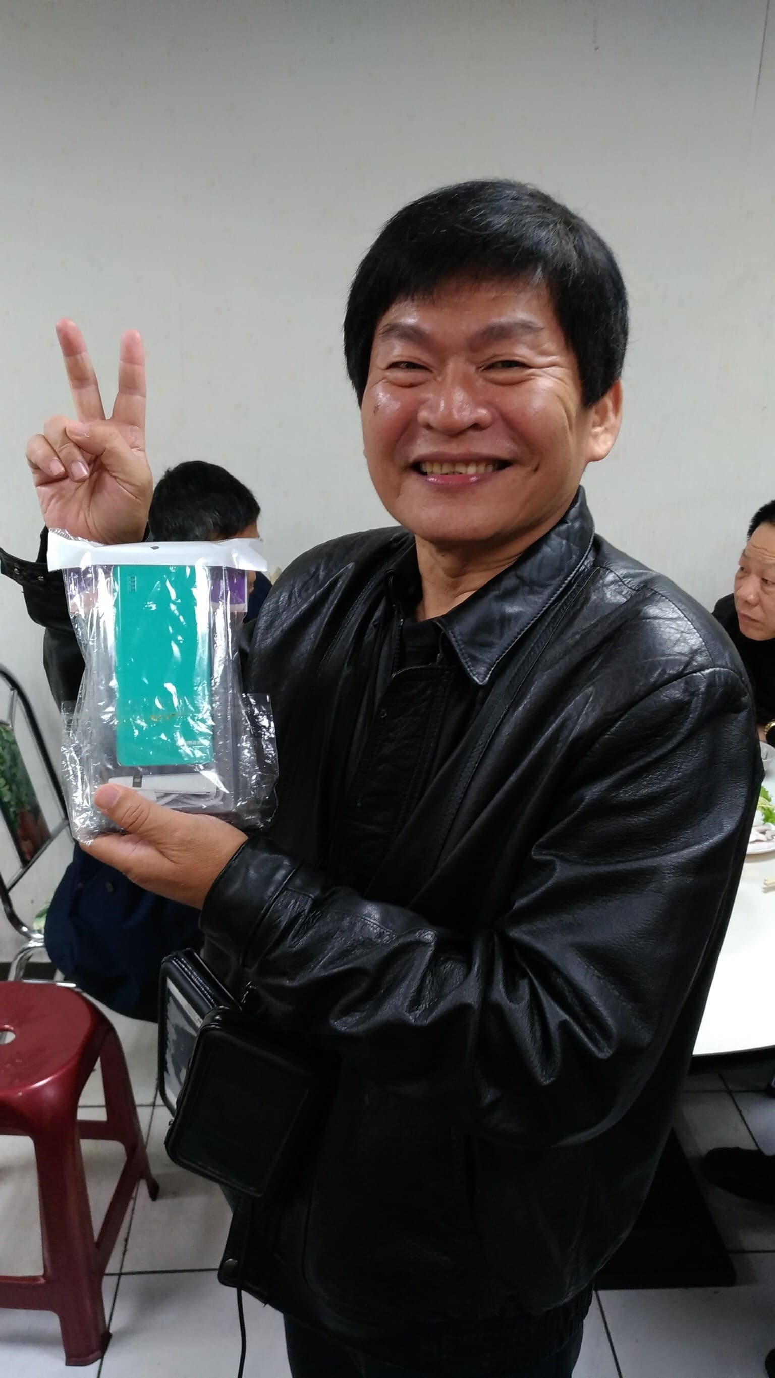 蔡天亮在病床上時仍惦記著寶友。（寶友李健安提供）