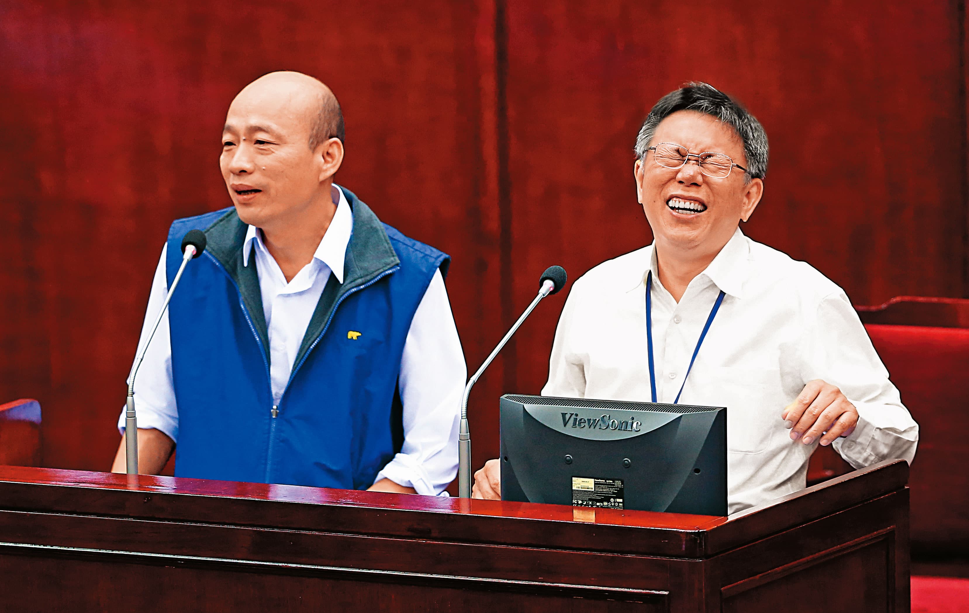 韓國瑜（左）過去曾說與柯文哲（右）對他有「知遇之恩」，如今2人可能成為競選對手，關係早已不如從前。（聯合知識庫）