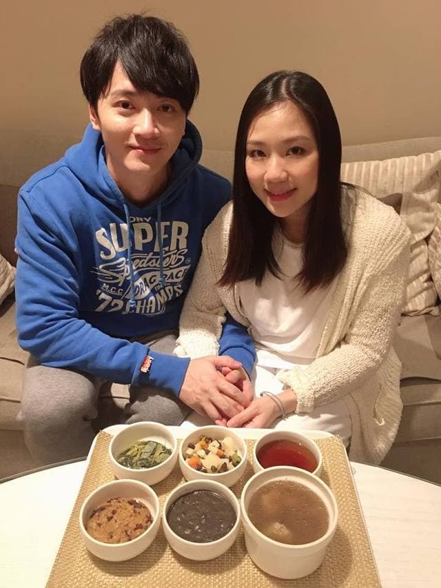 馬俊麟和老婆2016年結婚，老婆以吃便當的故事，指涉婚姻遭介入。（翻攝自馬俊麟臉書）