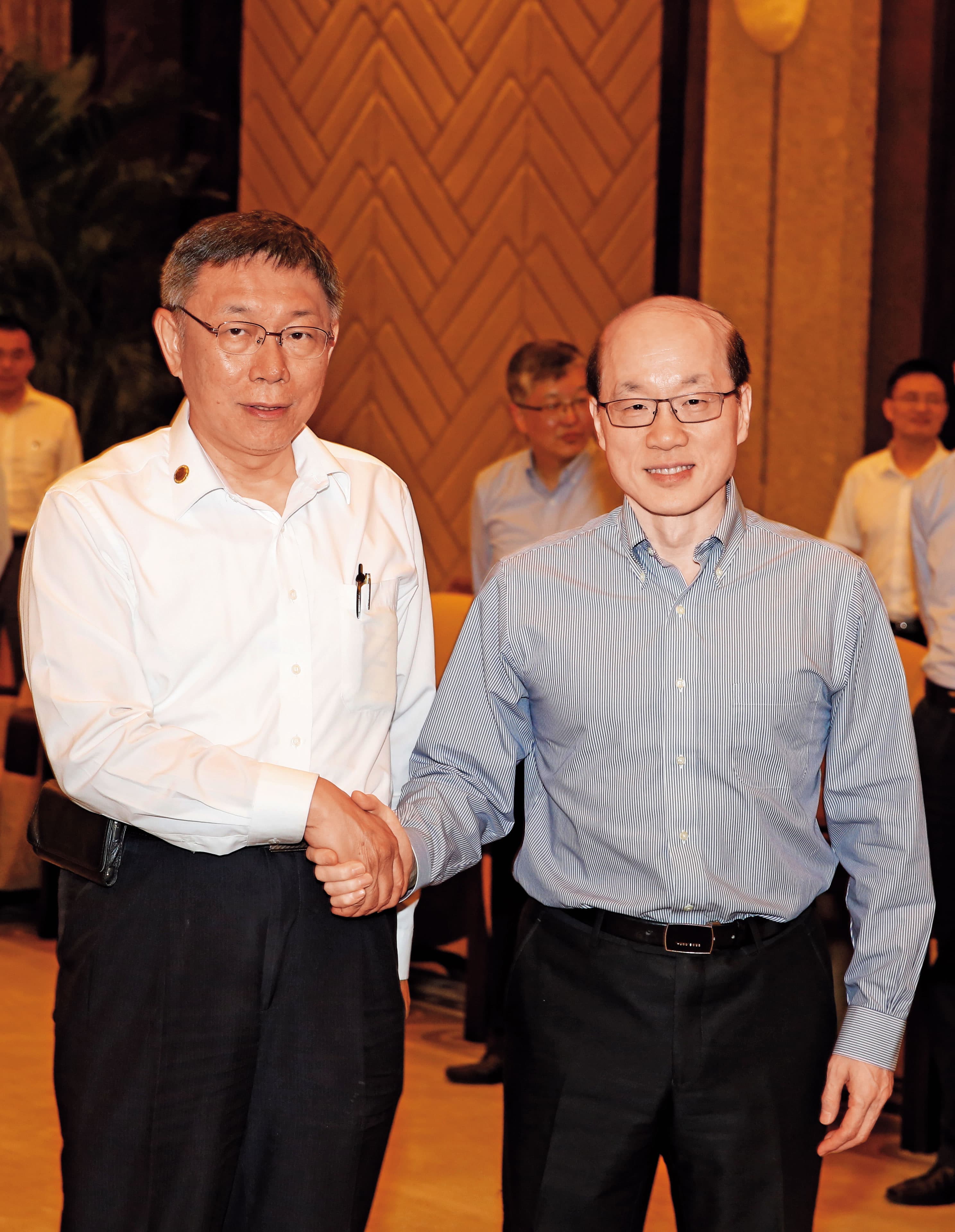 柯文哲爆自己跟國台辦主任劉結一的談判內容：「如果你講一國兩制，那我就講香港！」