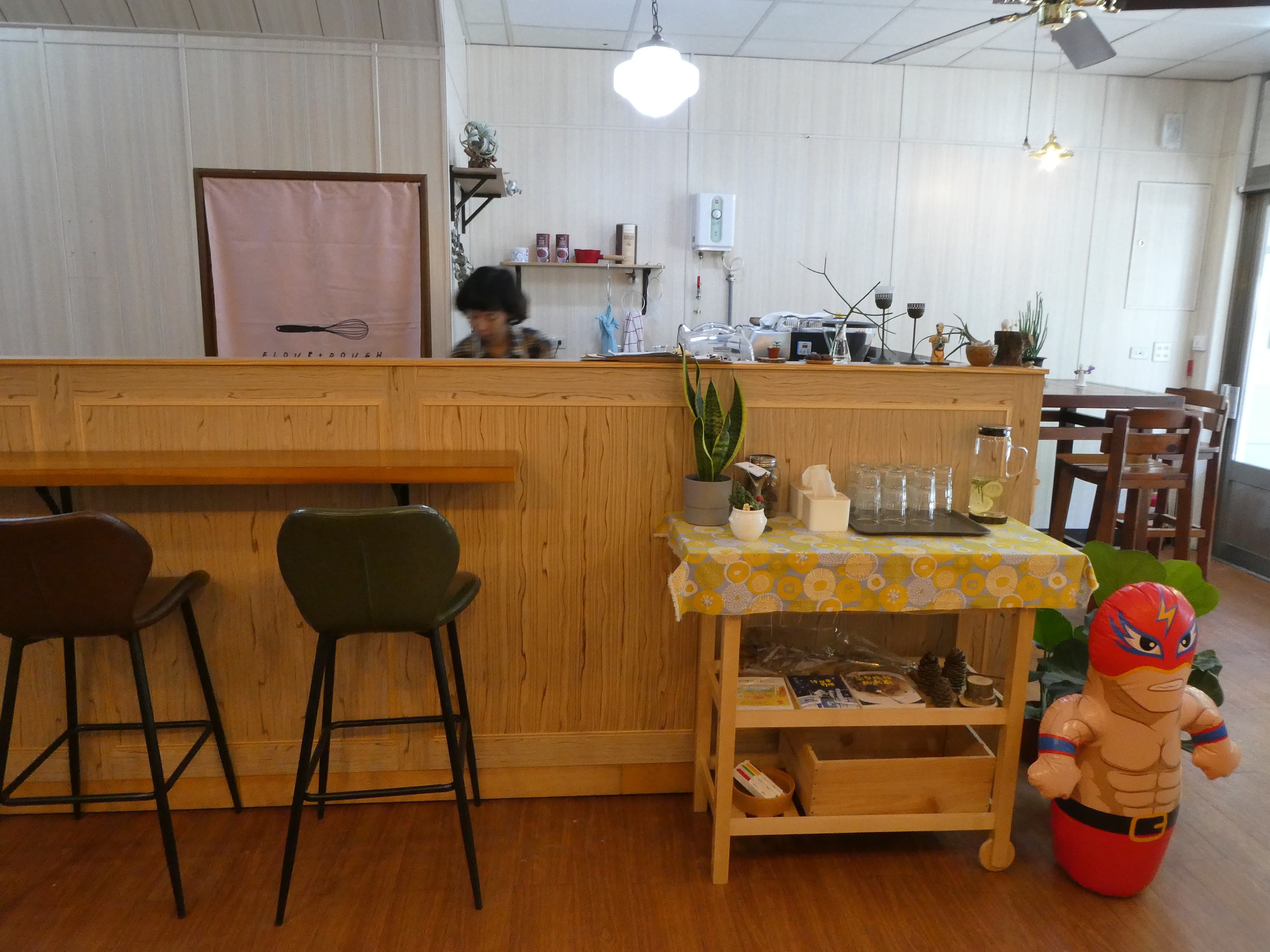店內裝潢十分簡潔。