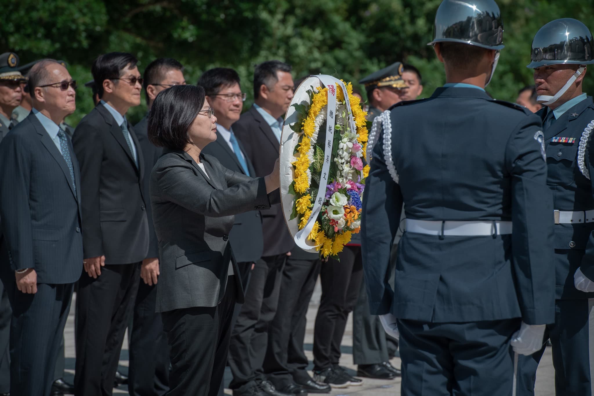 蔡英文今日出席金門八二三活動，緬懷先人為台灣的付出。（翻攝蔡英文臉書）