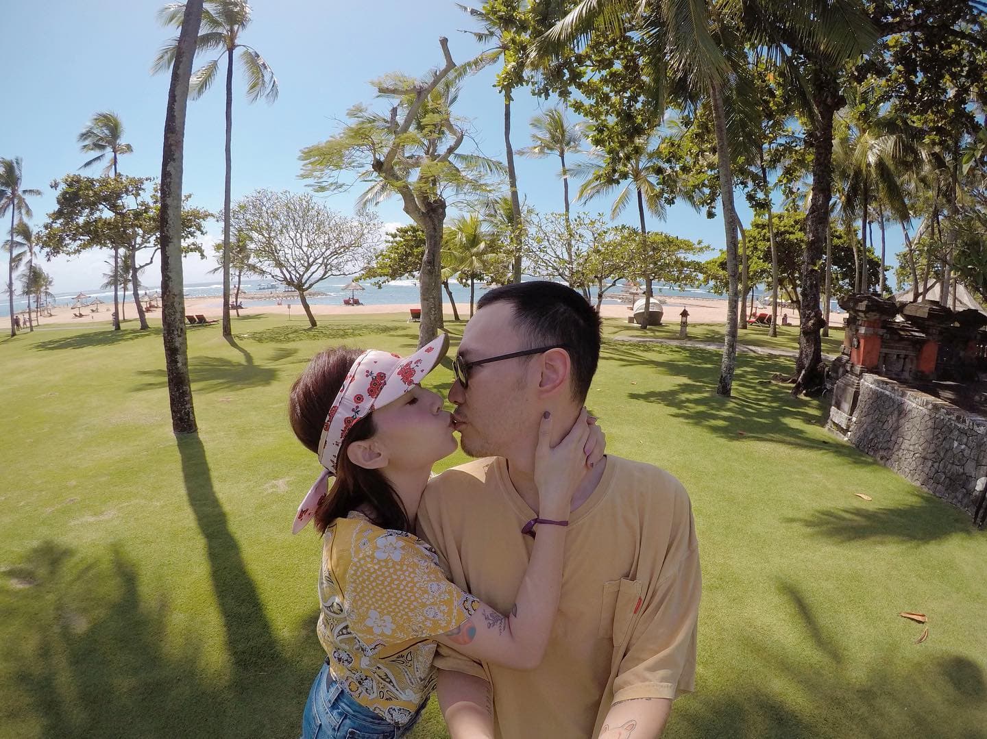 翁馨儀與張少懷結婚6年，經常在臉書曬恩愛，分享夫妻間的糗事。（翻攝自翁馨儀臉書）
