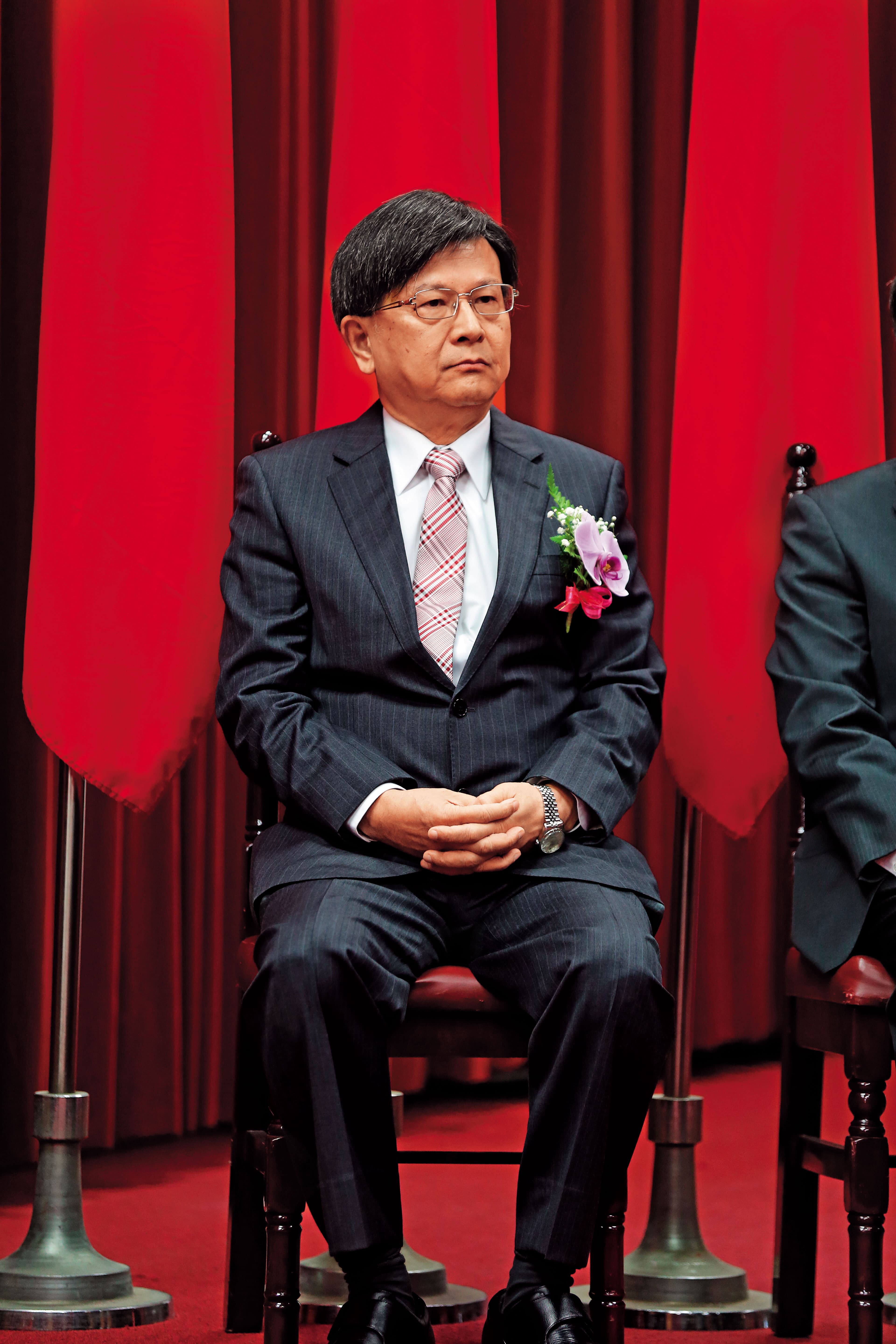 石木欽擔任公懲會委員長，卻因司法風紀案而狼狽下台，恐難逃遭監察院彈劾及職務法庭懲戒。