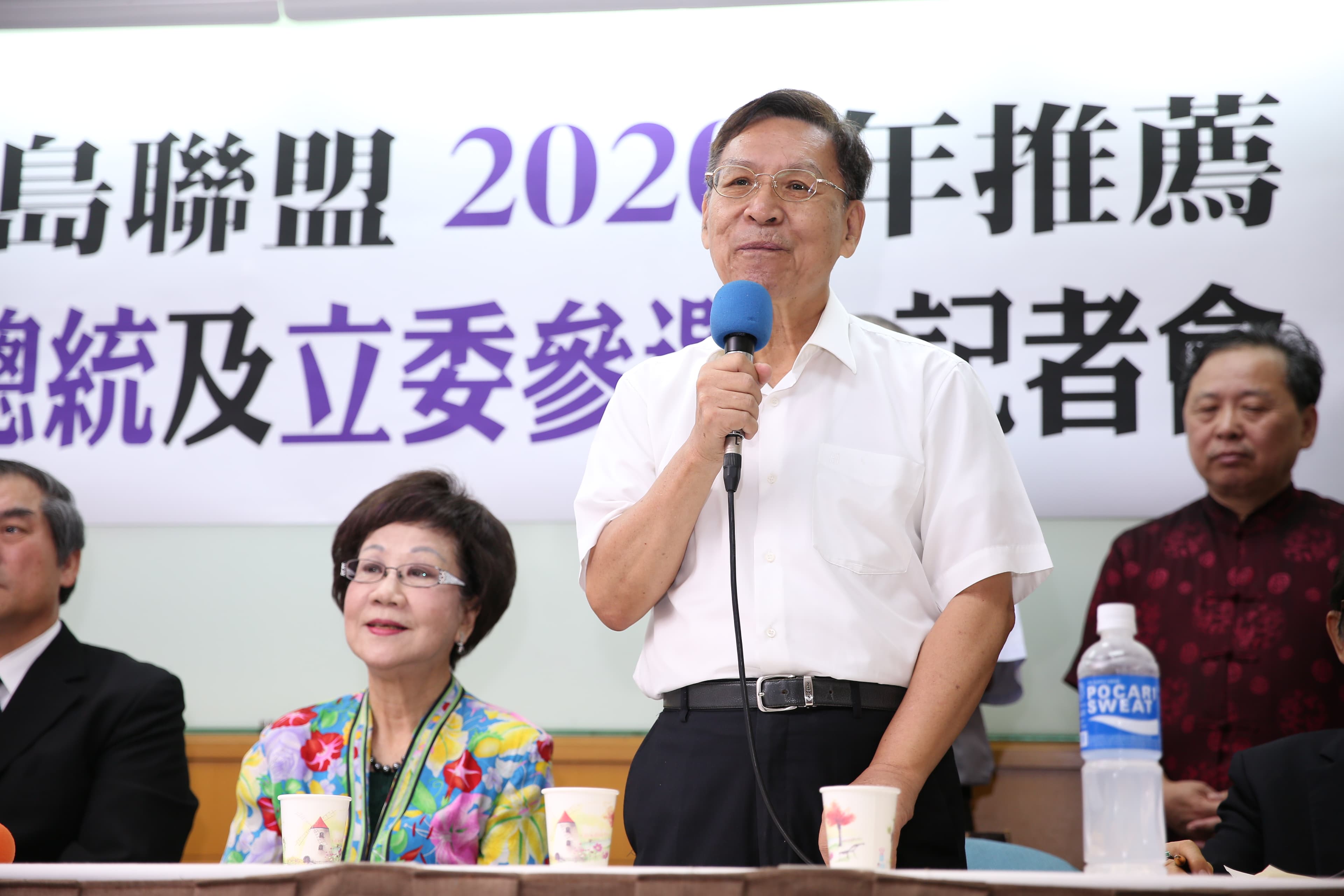 彭百顯說，呂秀蓮參選是天意，因為台灣要找出像呂一樣優秀的領導人才很不容易。