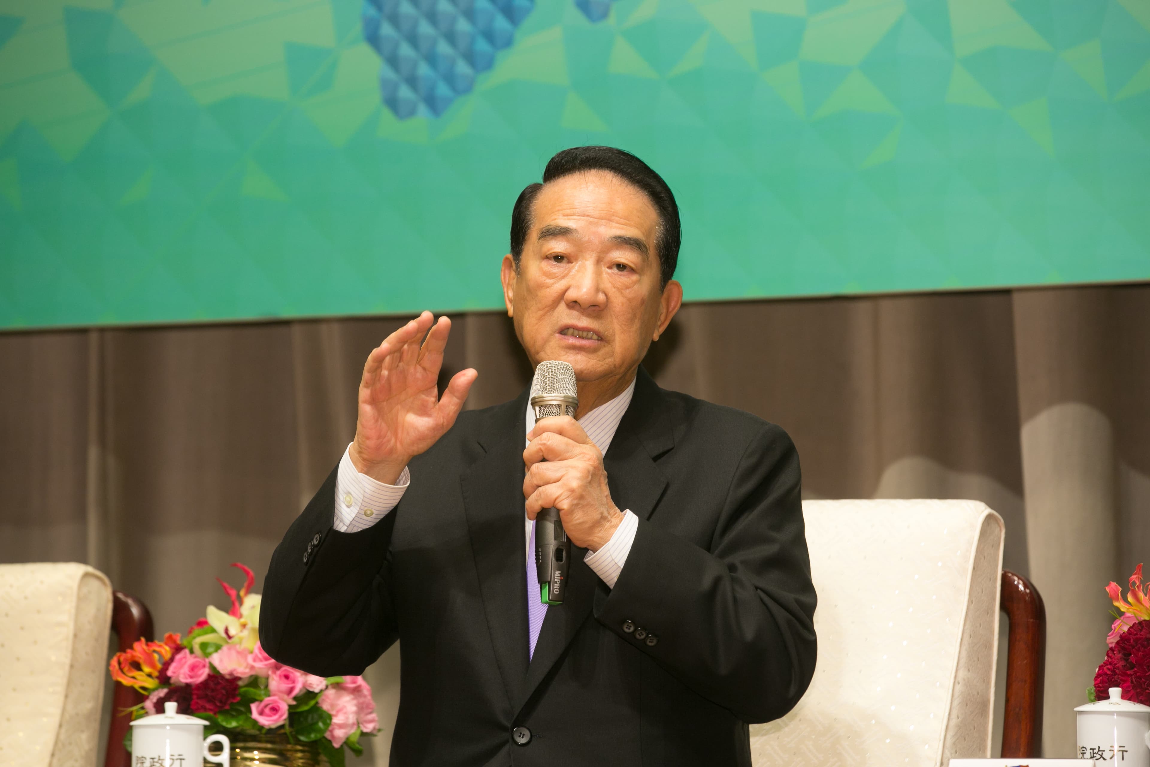 目前我國史上最高齡的總統候選人紀錄保持人為親民黨主席宋楚瑜。