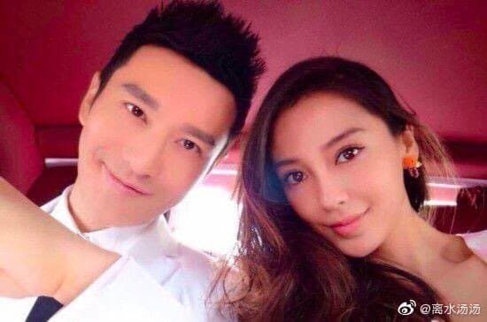 外傳黃曉明與Angelababy兩人早已離婚，不公開的原因都是為了錢。（翻攝自微博）