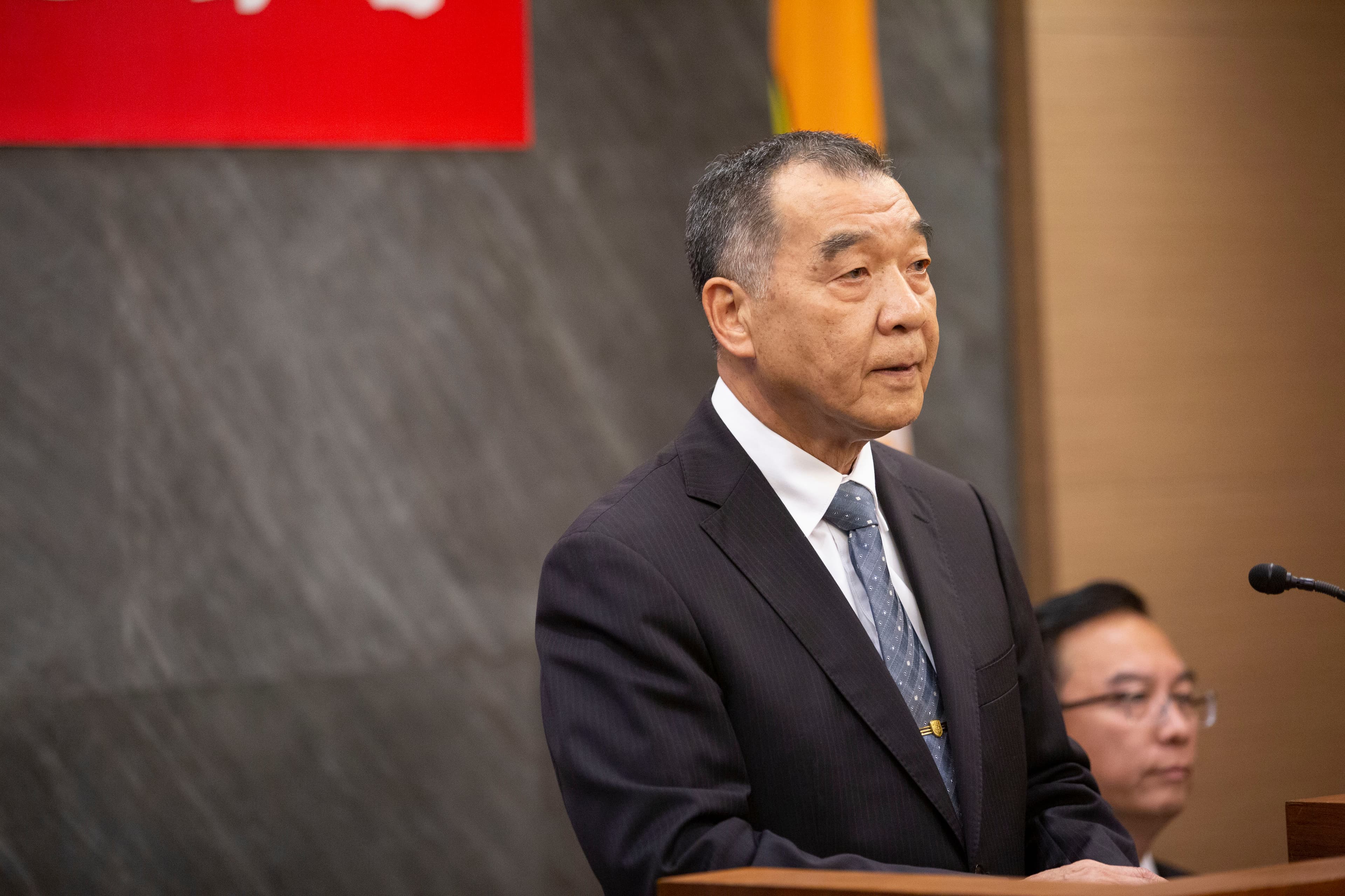 邱國正表示，國安局對私菸案調查已告一段落，未來會持續密切配合調查局的調查。