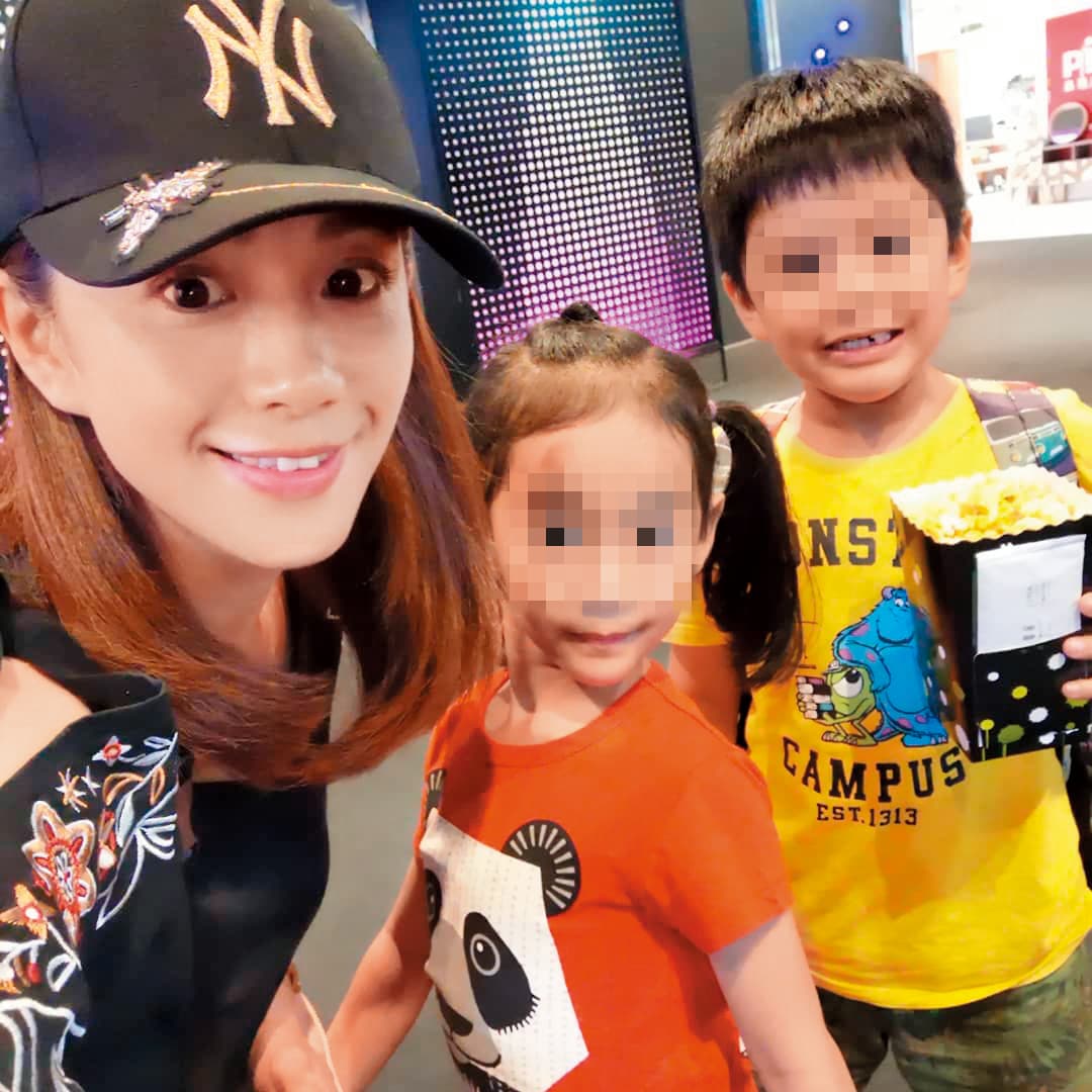 官司勝訴，法官判3個小孩的監護權皆由柯以柔獲得。（翻攝自柯以柔IG）