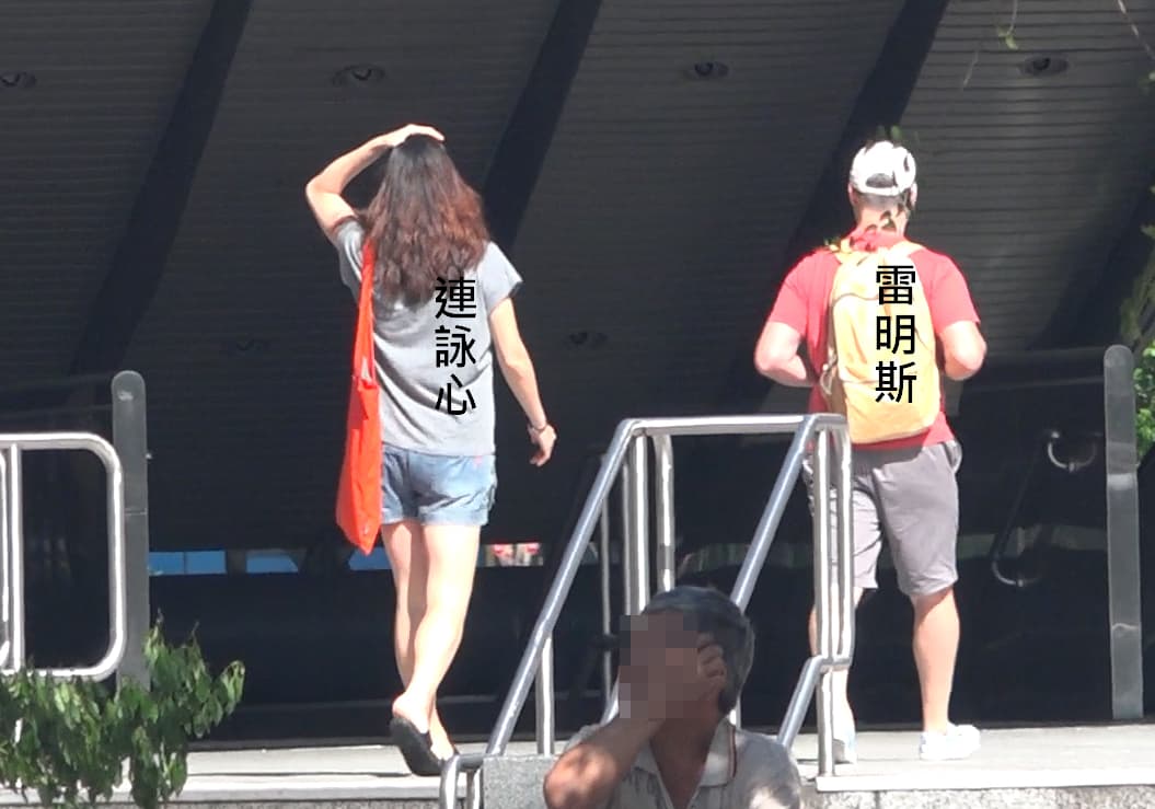 連詠心這天沒穿連身孕婦裝出門，而是短牛仔褲和灰色T恤。