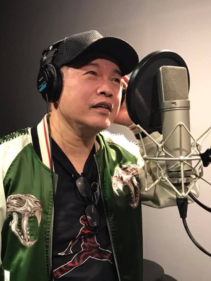康康心中仍有樂團夢，希望未來能完成一張以樂團為主的專輯。（翻攝自康康臉書）