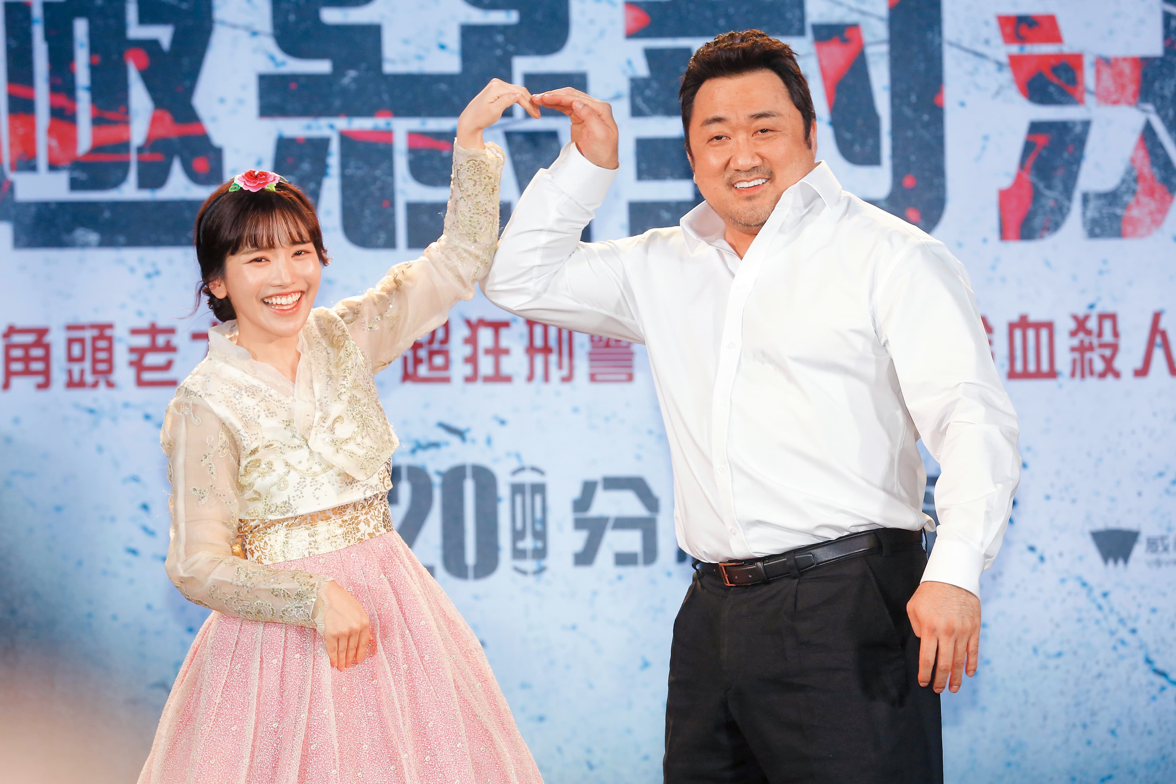 蔡瑞雪穿韓服的照片在韓國爆紅，今年6月馬東石來台打片，片商邀請蔡瑞雪穿上韓服當嘉賓。