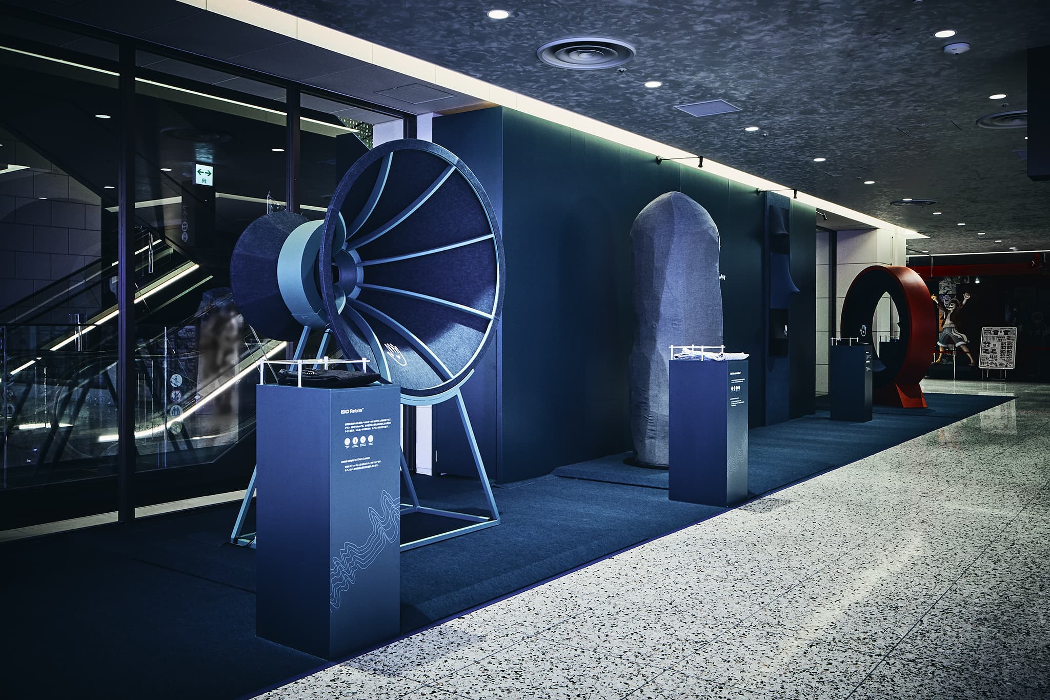 ISKO DENIM SOUND TEXTURES於日本大阪大丸心齋橋展場的部分場景。（ISKO Japan提供）
