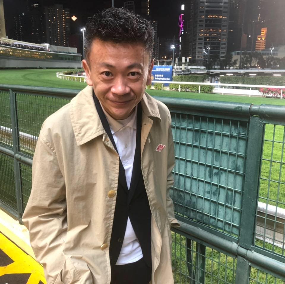 自從經營麗庭莊園失利後，黃煒哲的事業重心逐漸轉往大陸。（翻攝自黃煒哲臉書）