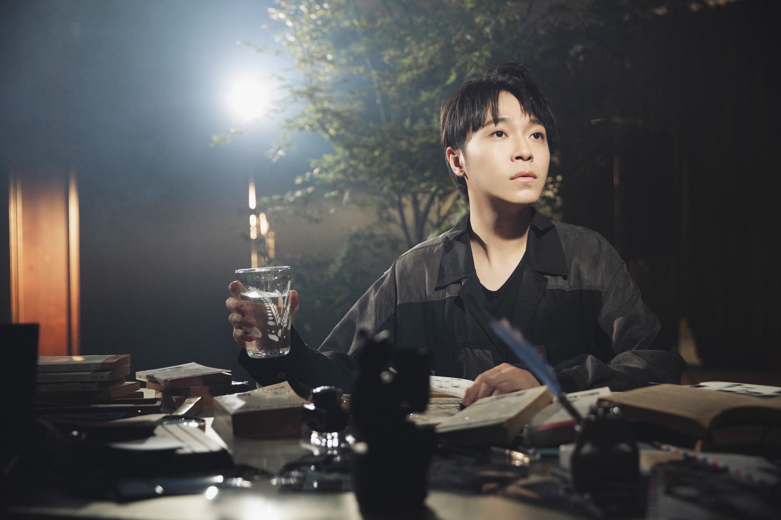 吳青峰將於11月23、24日連兩天在高雄巨蛋舉辦《太空備忘記》演唱會。（環球音樂）
