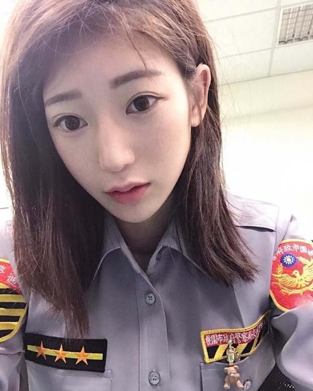 林筱綺在IG上經常PO出許多美照，吸引數十萬網友追蹤。（翻攝IG）