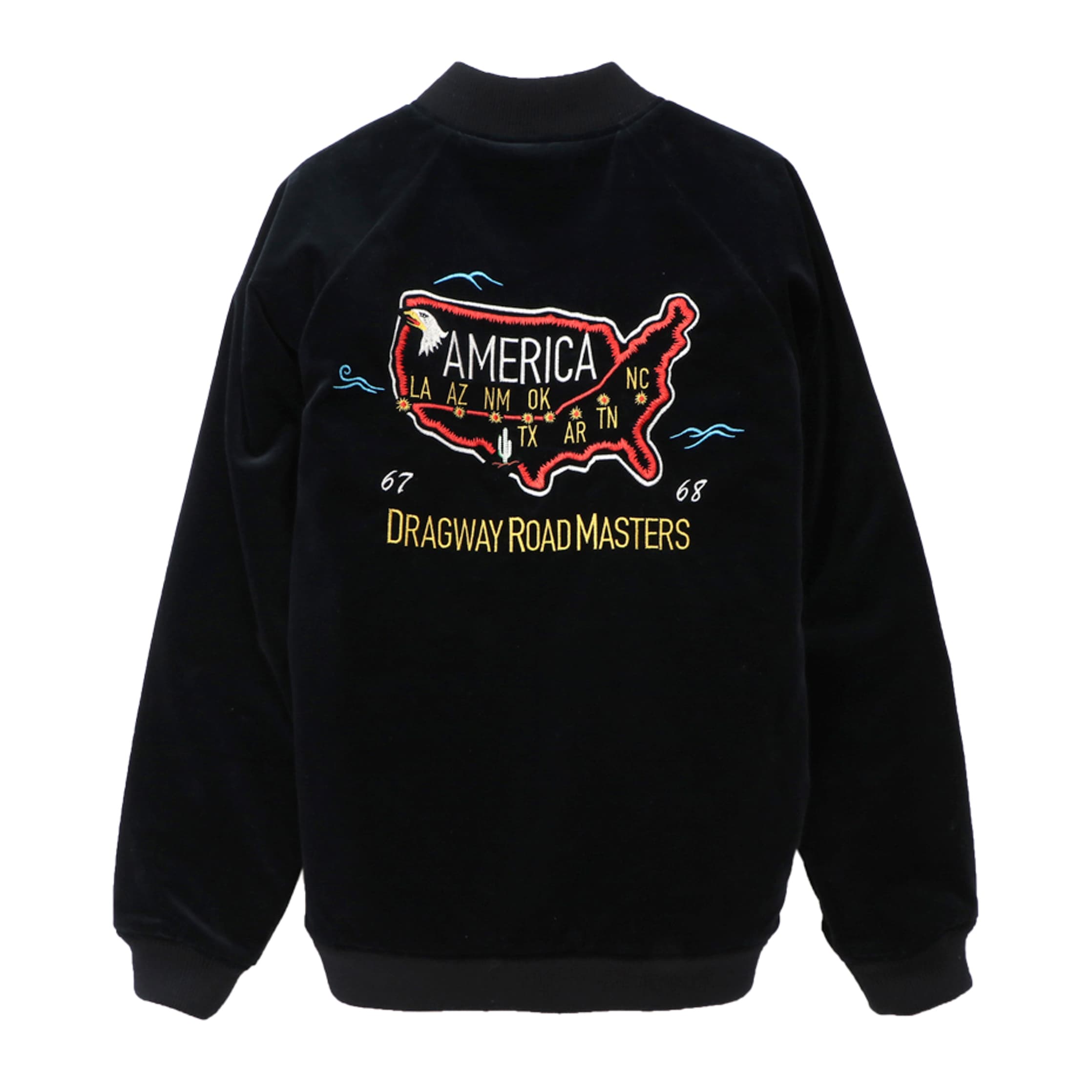 Champion刺繡外套。NT$8,800元。（Champion Taiwan） 