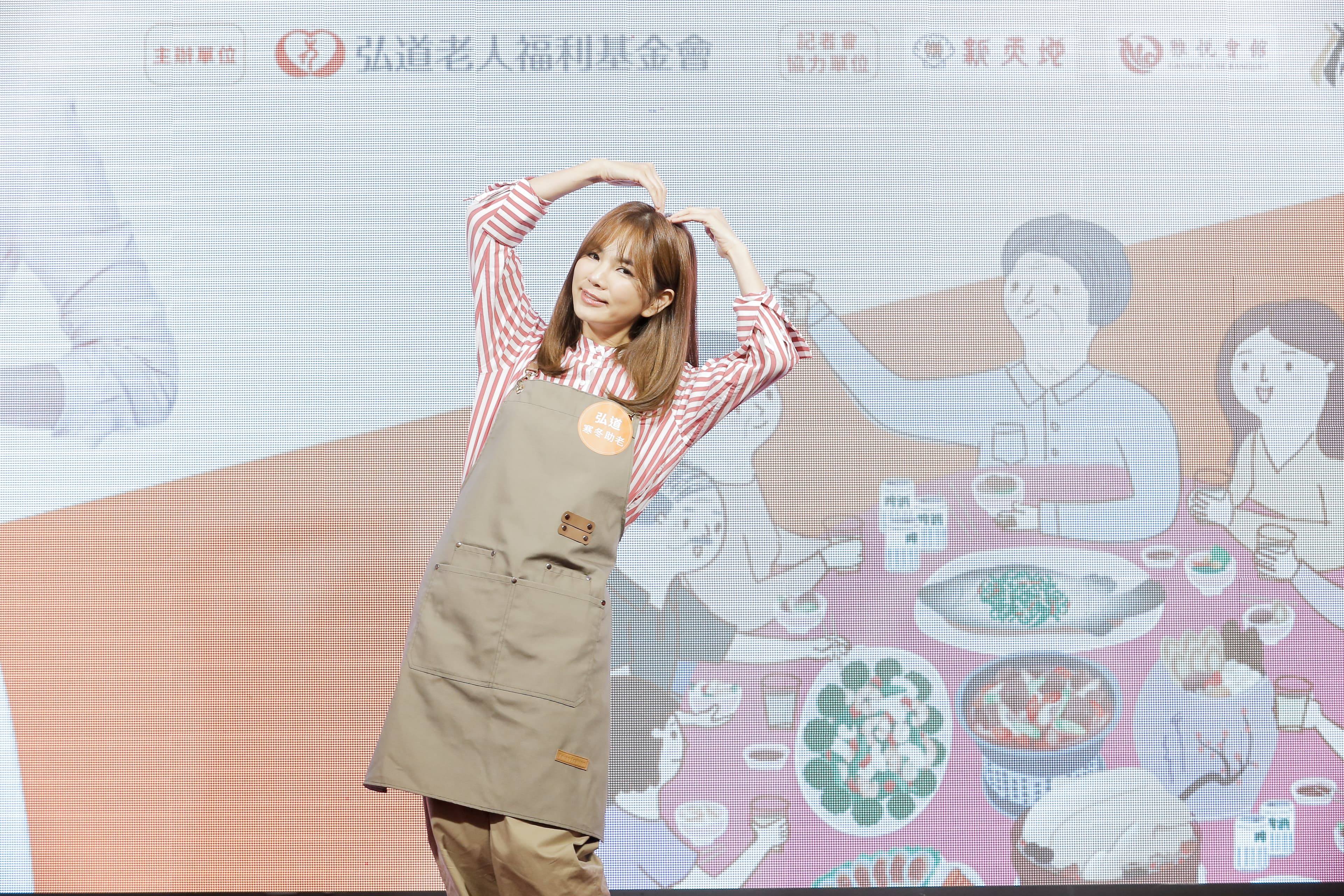 Ella透露林志玲與老公AKIRA互動甜蜜，兩人是「俊男美女」的組合。