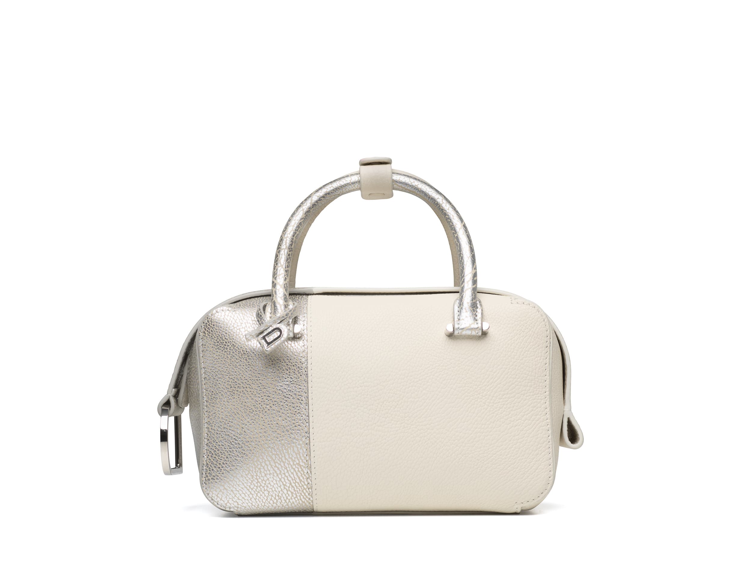 DELVAUX 190週年紀念款Cool Box系列銀色牛皮拼接小型肩揹手提包。NT$121,900（美之心提供）