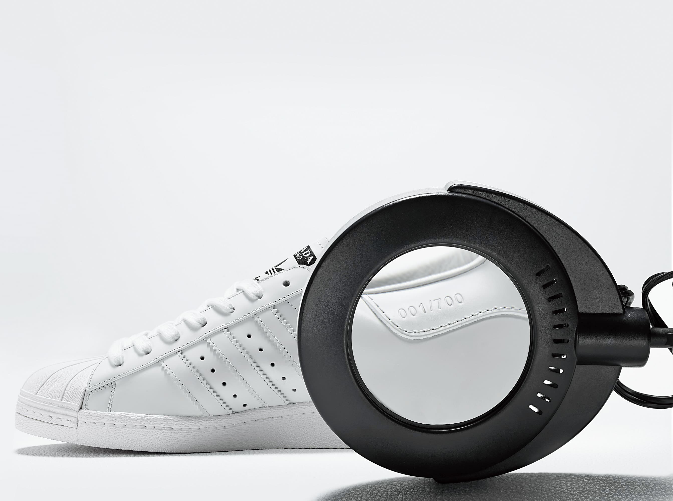 PRADA for adidas限量聯名系列，全台僅在台北新光三越A9館獨家販售。（PRADA提供）
