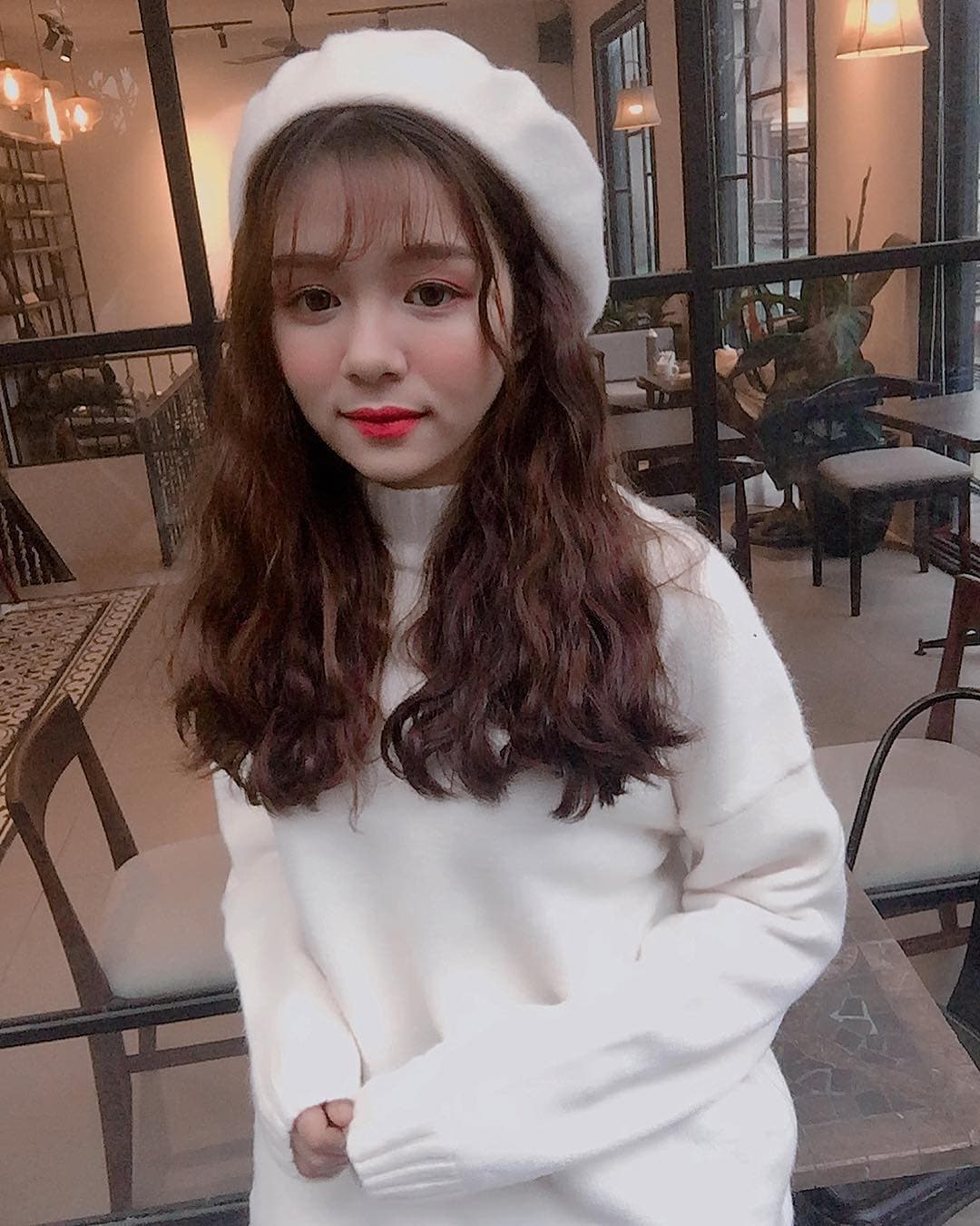Dao Linh Chi今年21歲，憑著清純甜美的外貌算是Instagram小網紅。（翻攝自Dao Linh Chi的Instagram）