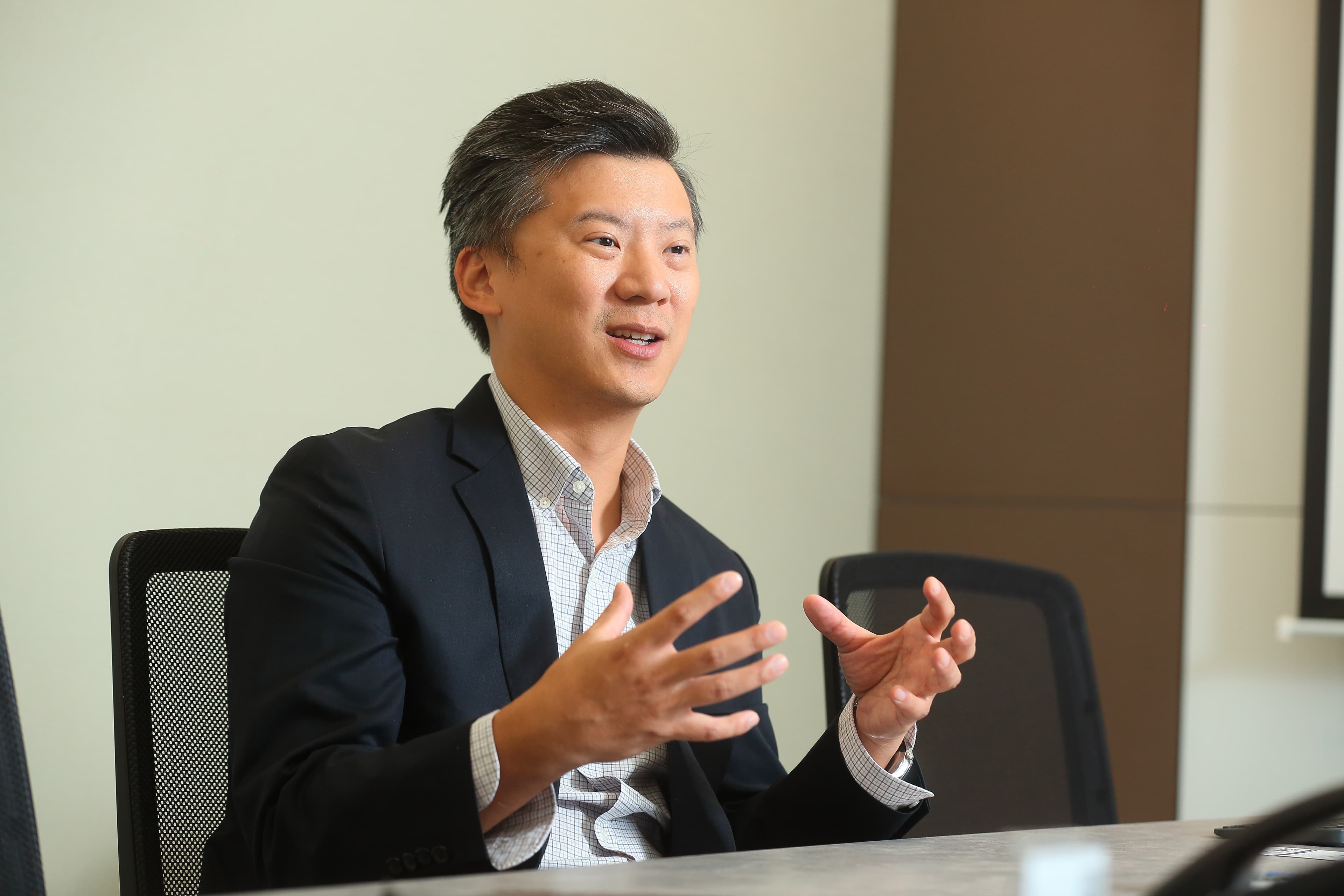 首美能源執行董事吳如宇，是台灣老牌醬油大廠第三代。