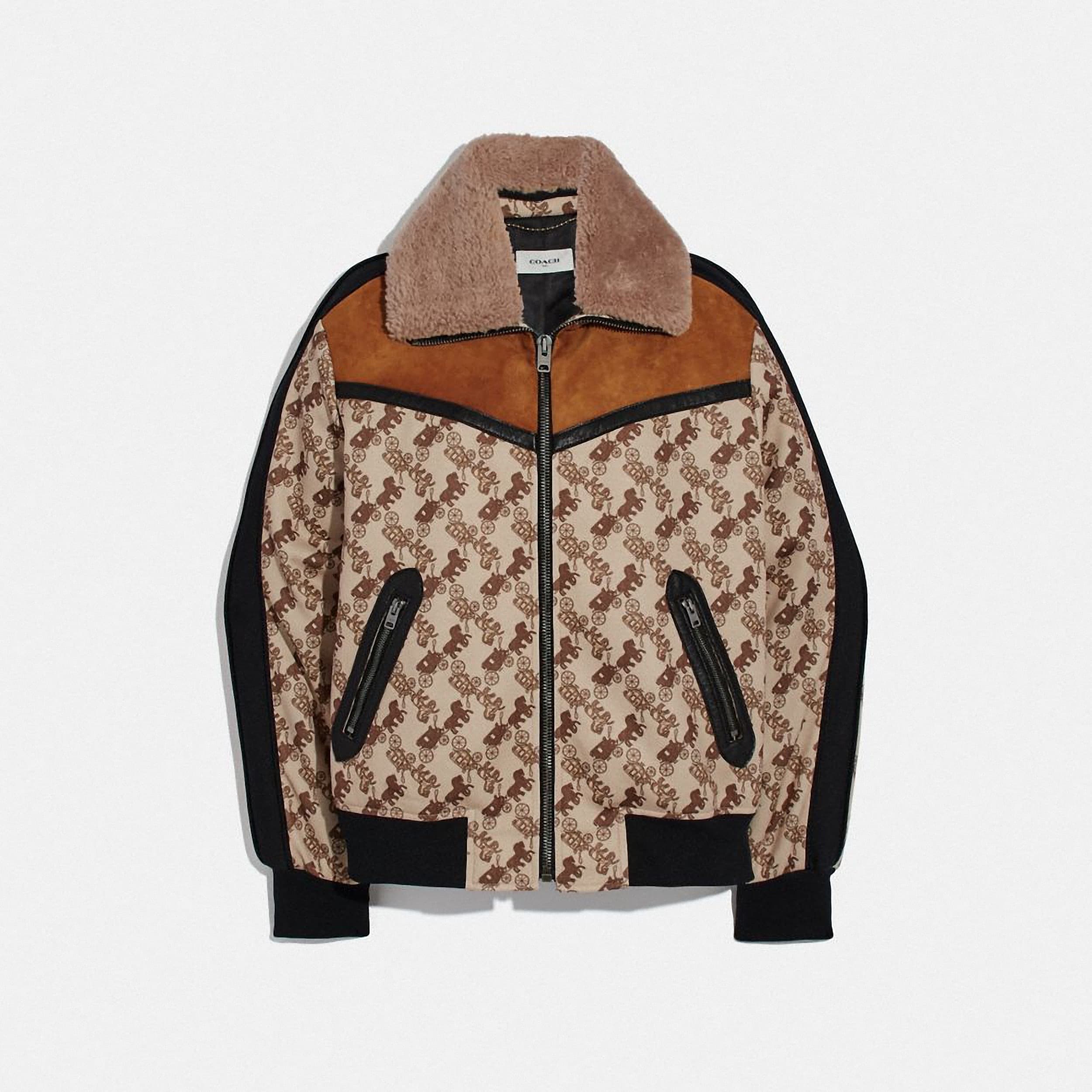 Horse and Corriage圖騰夾克 NT$32,800。（COACH提供）