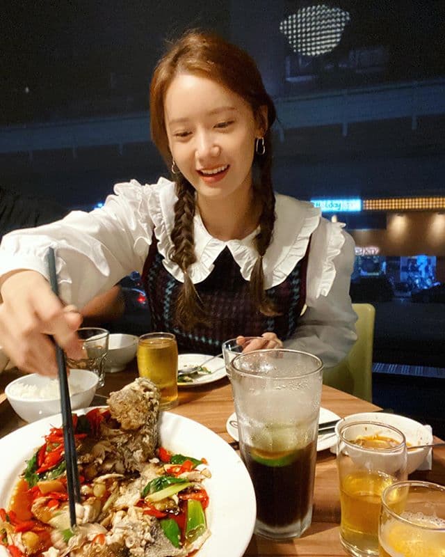 潤娥在IG分享在台灣開心吃飯的照片。（翻攝自潤娥IG）