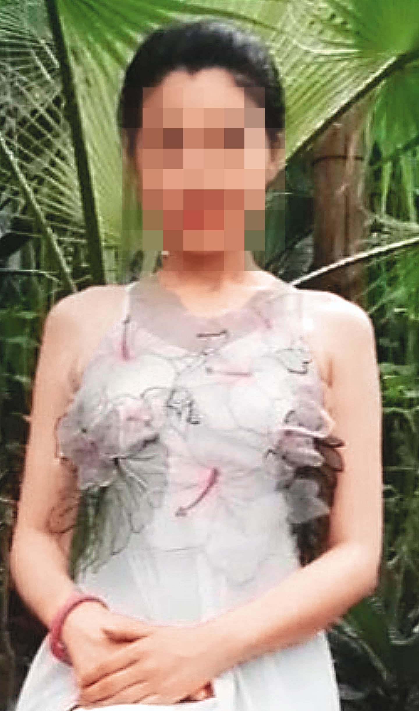 自稱是李建軍前助理的Vivi，自爆遭李建軍性侵破處，如今洩露李建軍露鳥照，大有報復意味。（讀者提供）