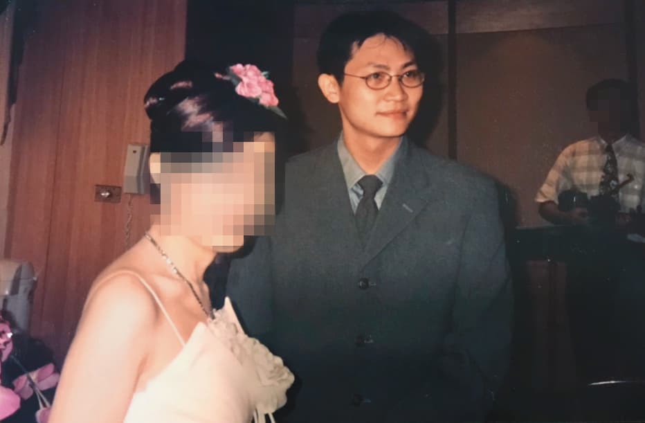 林太太（左）氣憤地表示「陳綺貞開心的時候，有想過另外一個女人是難過的嗎？」（讀者提供）
