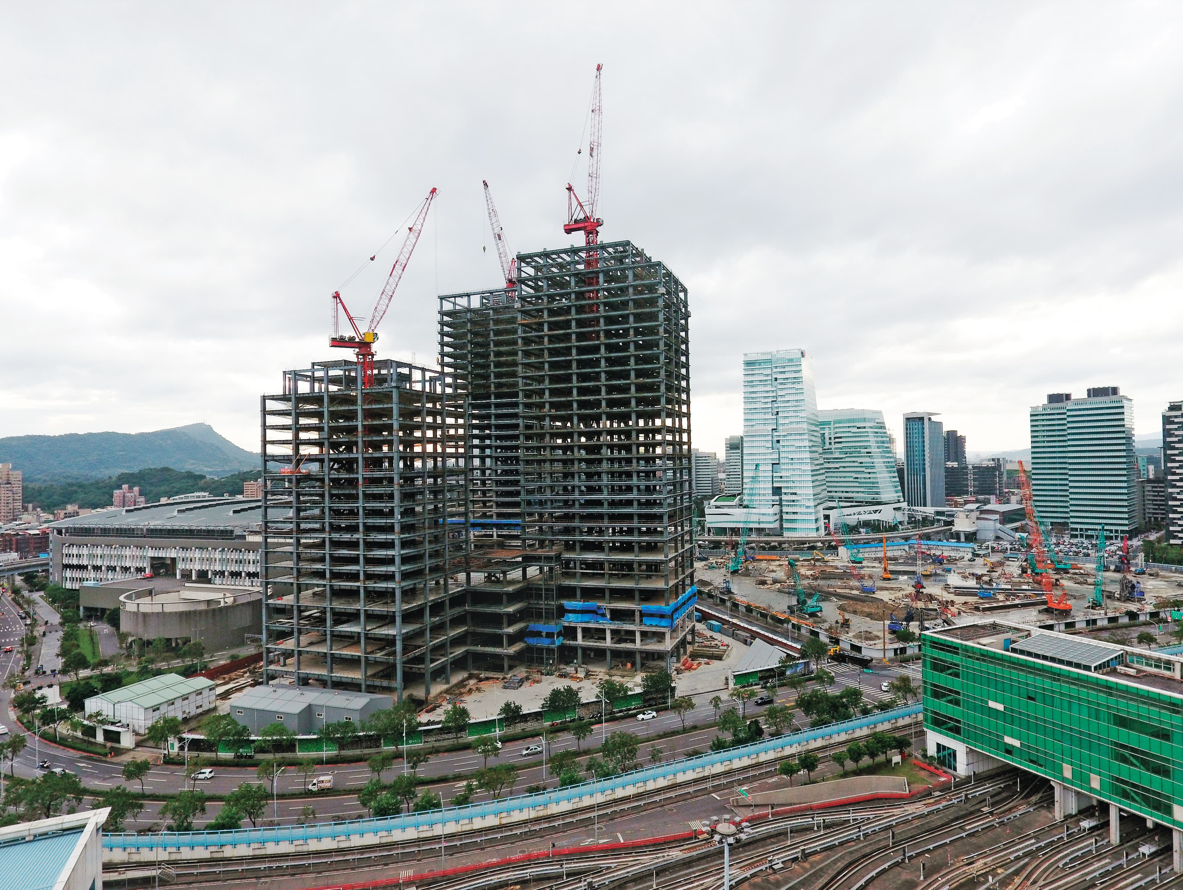 位於南港展覽館旁的台肥C2開發案，預計興建2棟觀光旅館、1棟商辦大樓，被視為台肥未來金雞母。