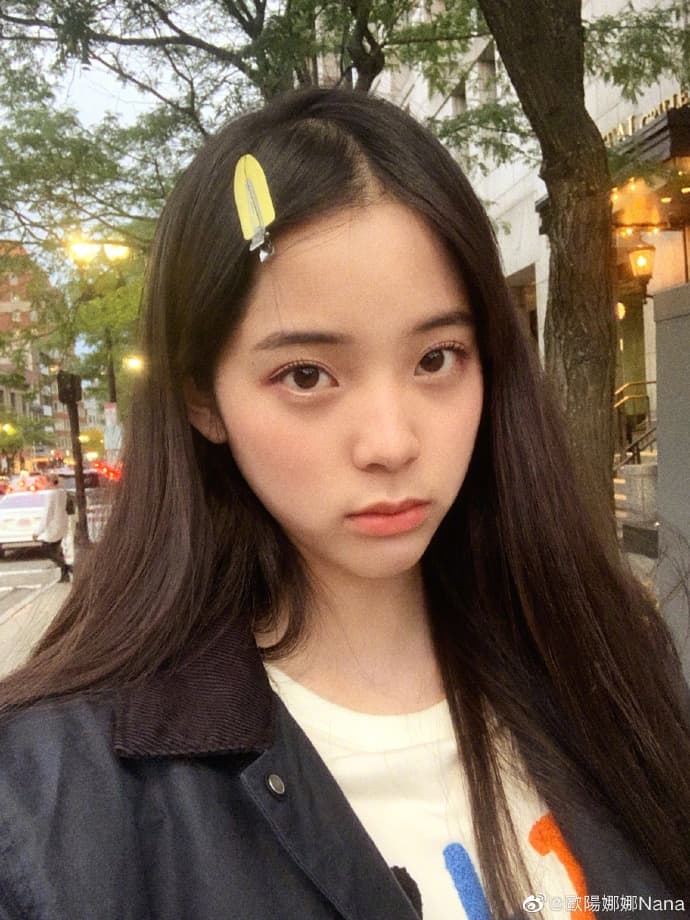 音樂才女歐陽娜娜近日在大陸人氣暴增，不料此次卻因口誤遭大陸網友砲轟。（翻攝歐陽娜娜微博）