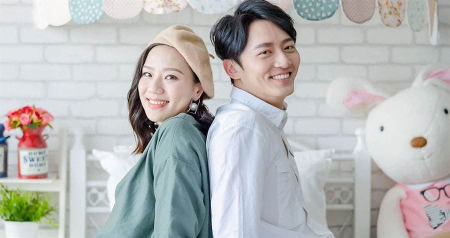 去年3月梁敏婷生下雙胞胎兒子20天，就與馬俊麟一起帶著兩個兒子亮相。