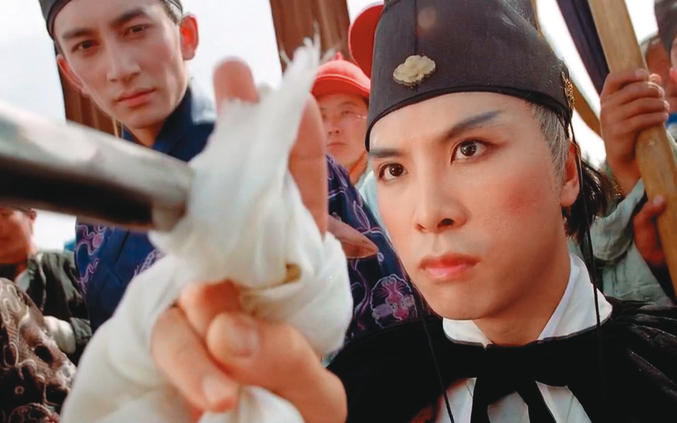 早年甄子丹曾演出不少反派，《新龍門客棧》裡心狠手辣的錦衣衛公公尤其令人象深刻。