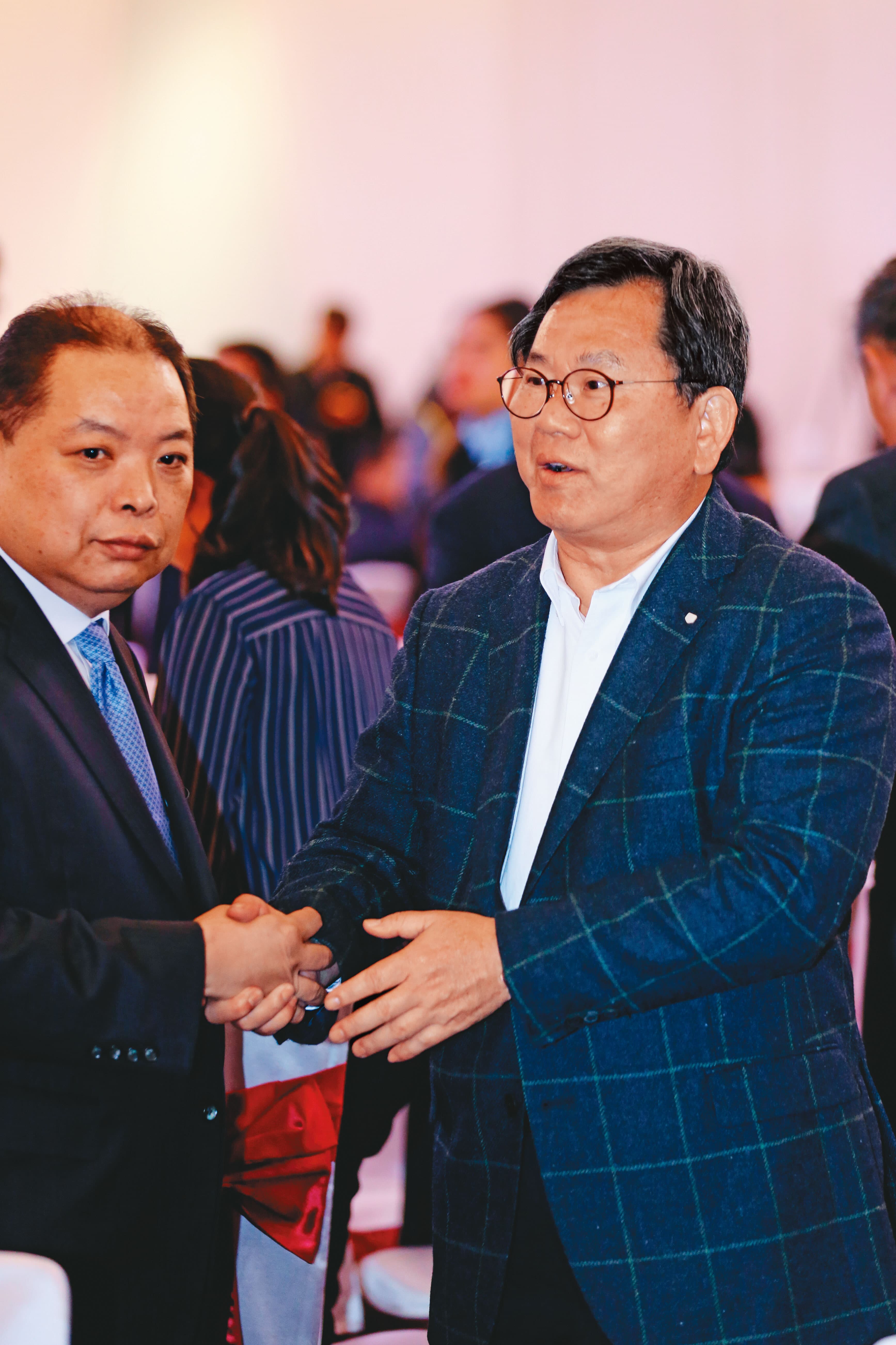 立委陳明文這次因高鐵300萬元事件選得格外艱困，他仍再表態有意角逐立法院長大位。
