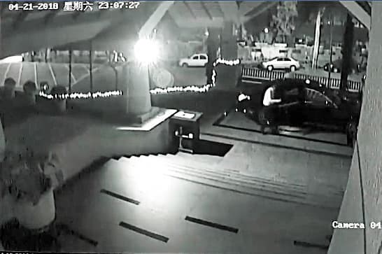 陳家欽曾PO出監視器影像自清，強調未放任部屬酒駕。（翻攝畫面）