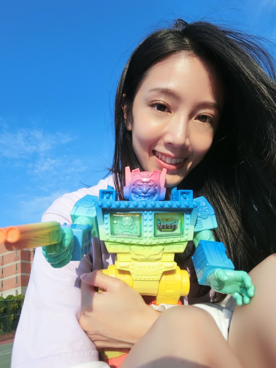 平時喜愛收集公仔的黃薇渟，收集公仔已有3年的時間。（球狀星團娛樂提供）