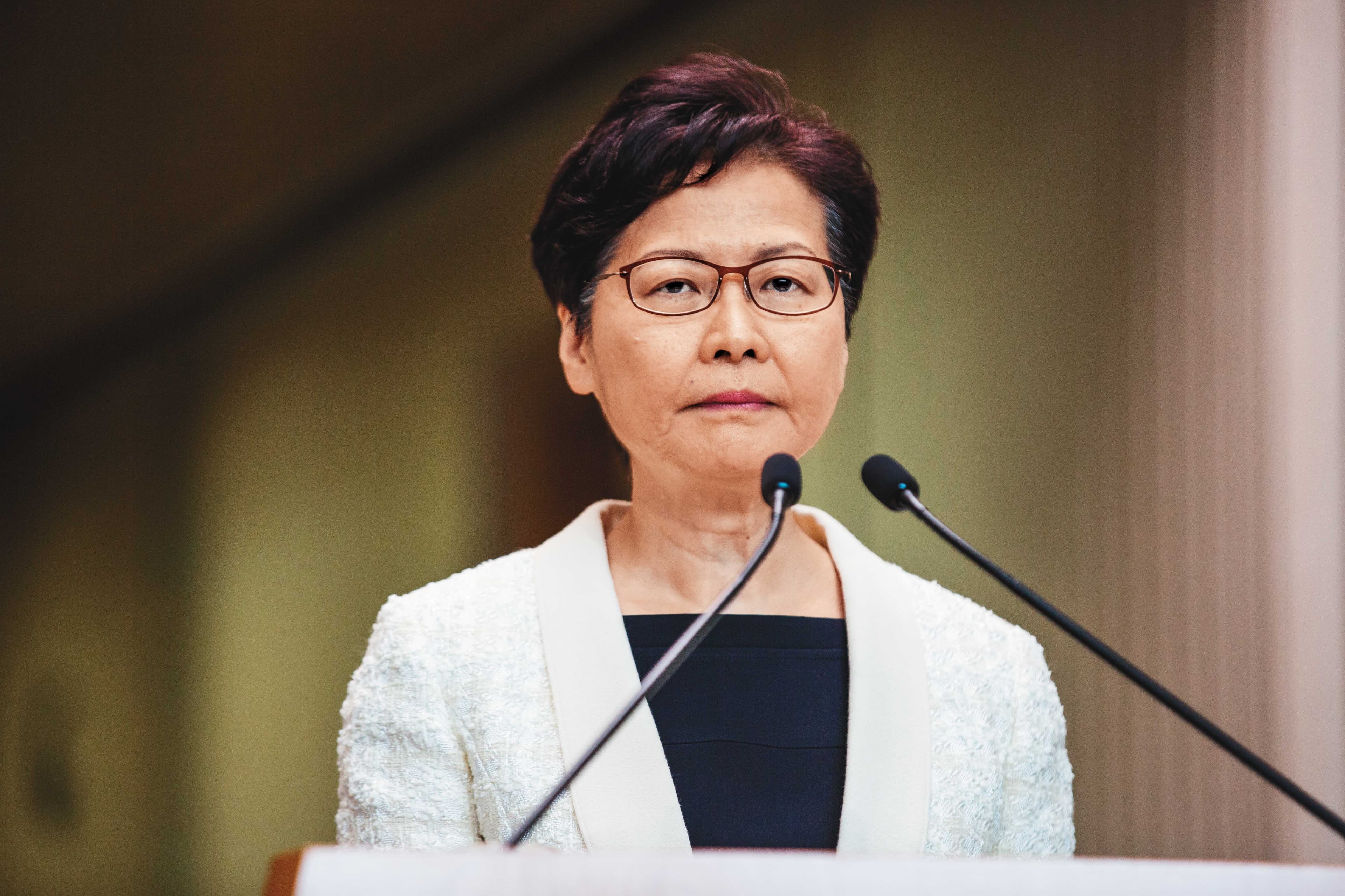 疫情謠言四起，肇因於去年的「反送中」抗爭，讓部分香港民眾對香港特首林鄭月娥（圖）喪失信任。