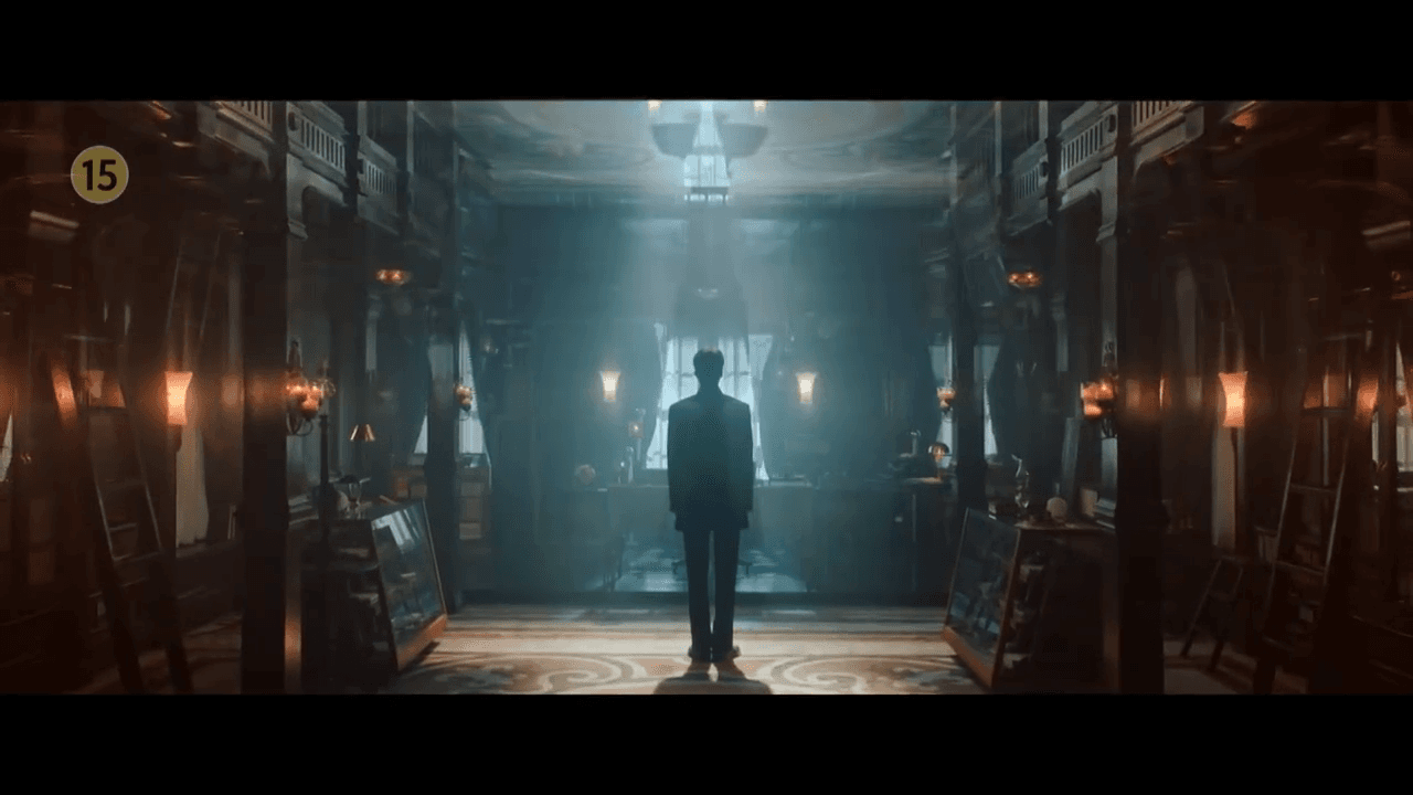 李敏鎬在《The King：永遠的君主》預告中以背影現身。（截圖自影片）